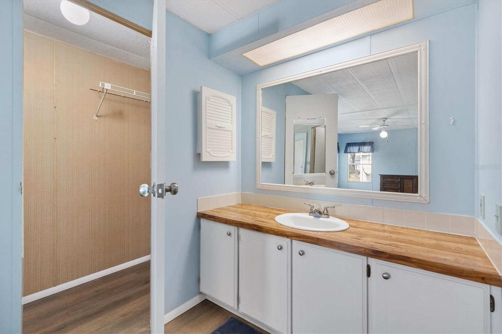 Image 20 of 35 For 724 Royal Palm Avenue