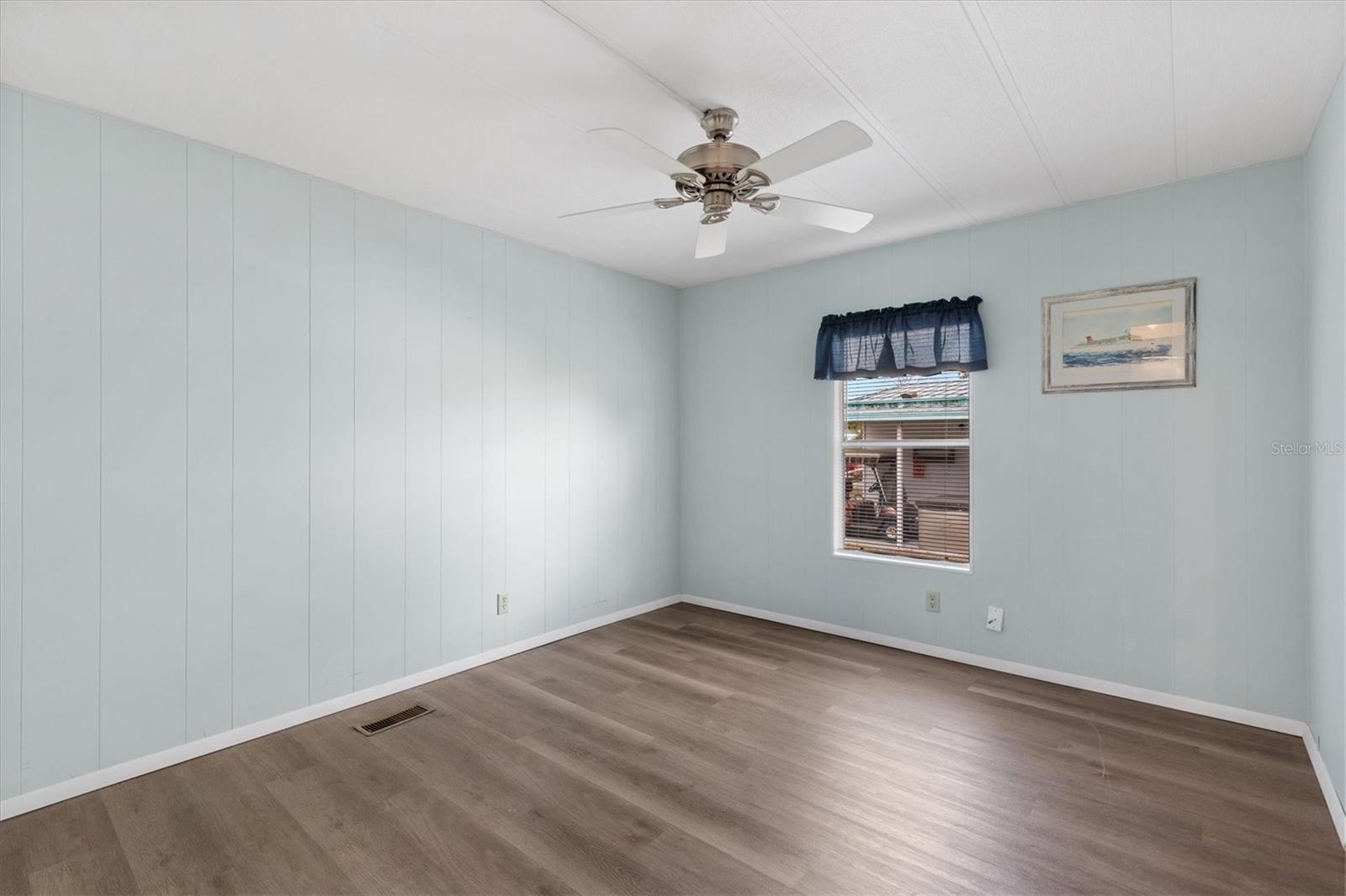 Image 22 of 35 For 724 Royal Palm Avenue