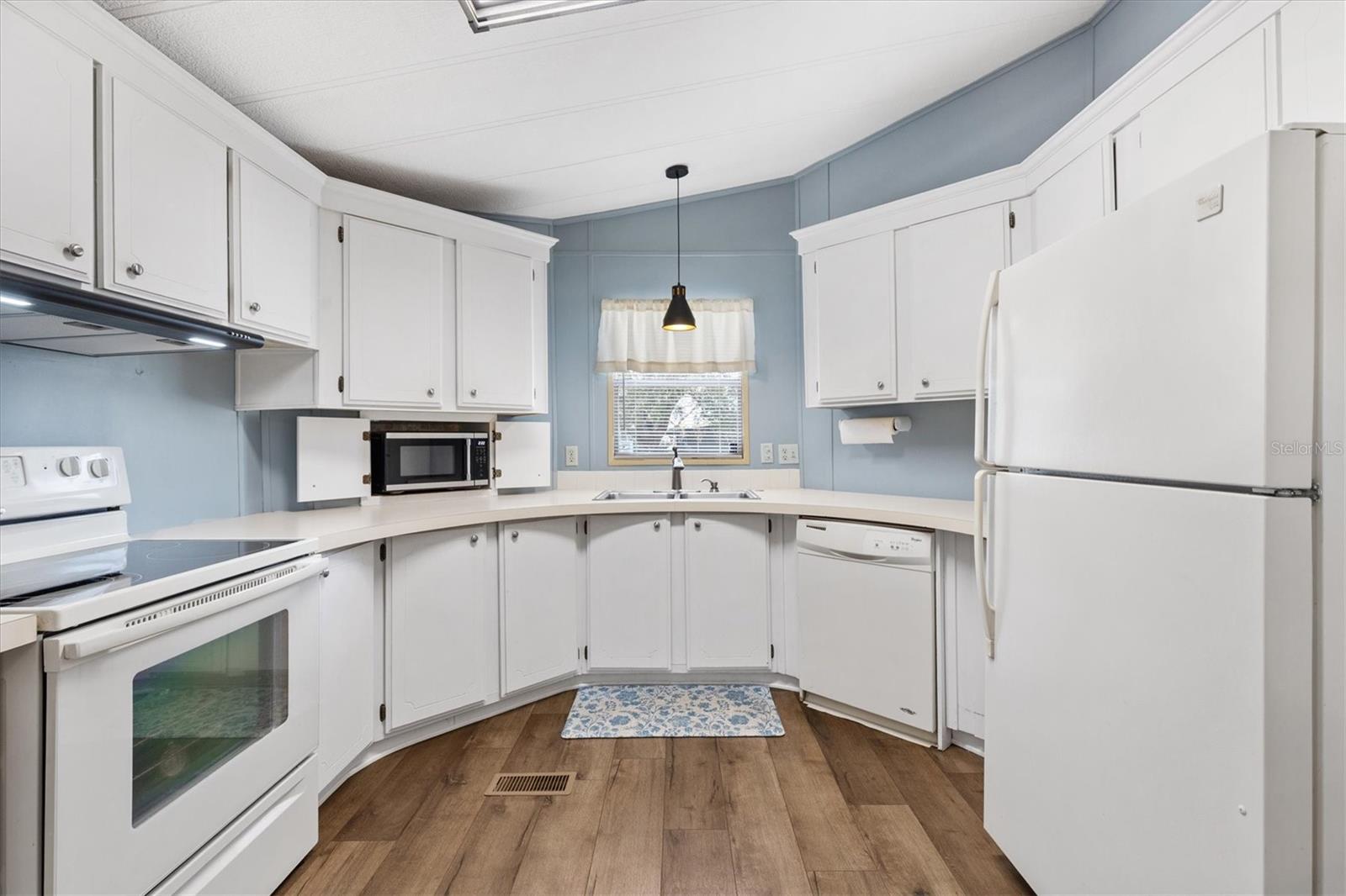 Image 7 of 35 For 724 Royal Palm Avenue