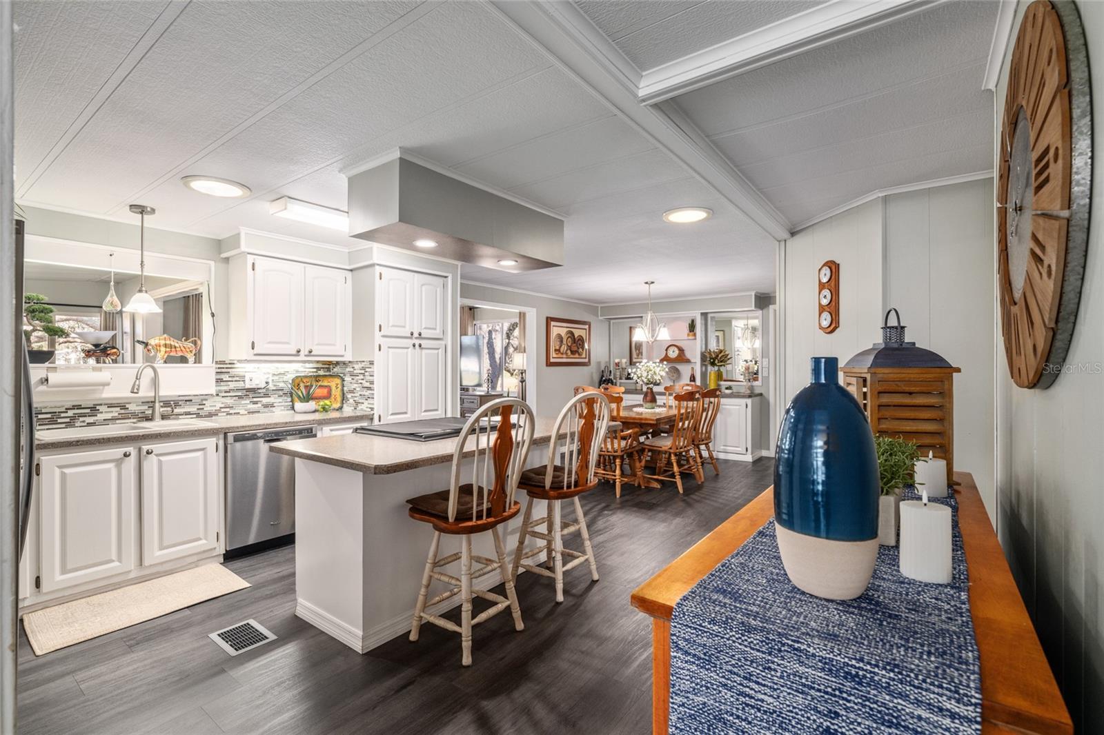 Image 11 of 47 For 1805 Kaufman Circle