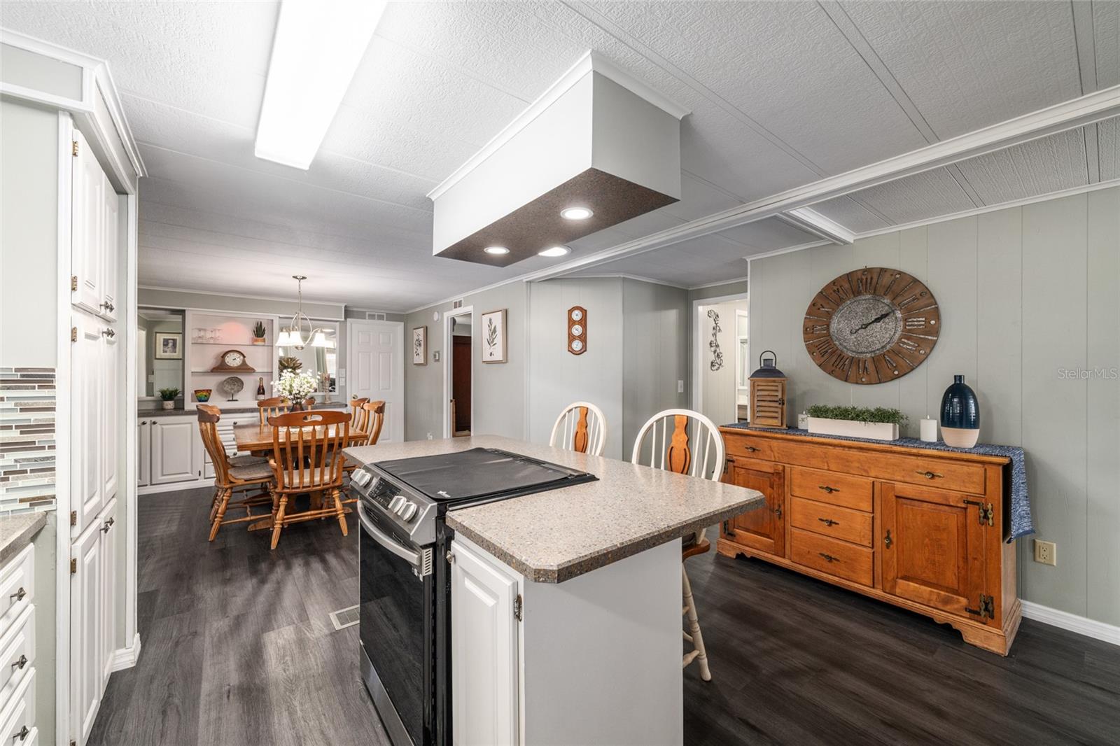 Image 16 of 47 For 1805 Kaufman Circle