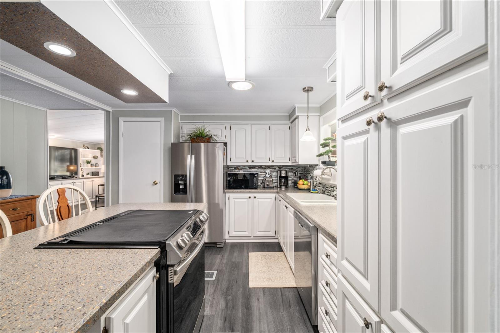 Image 17 of 47 For 1805 Kaufman Circle