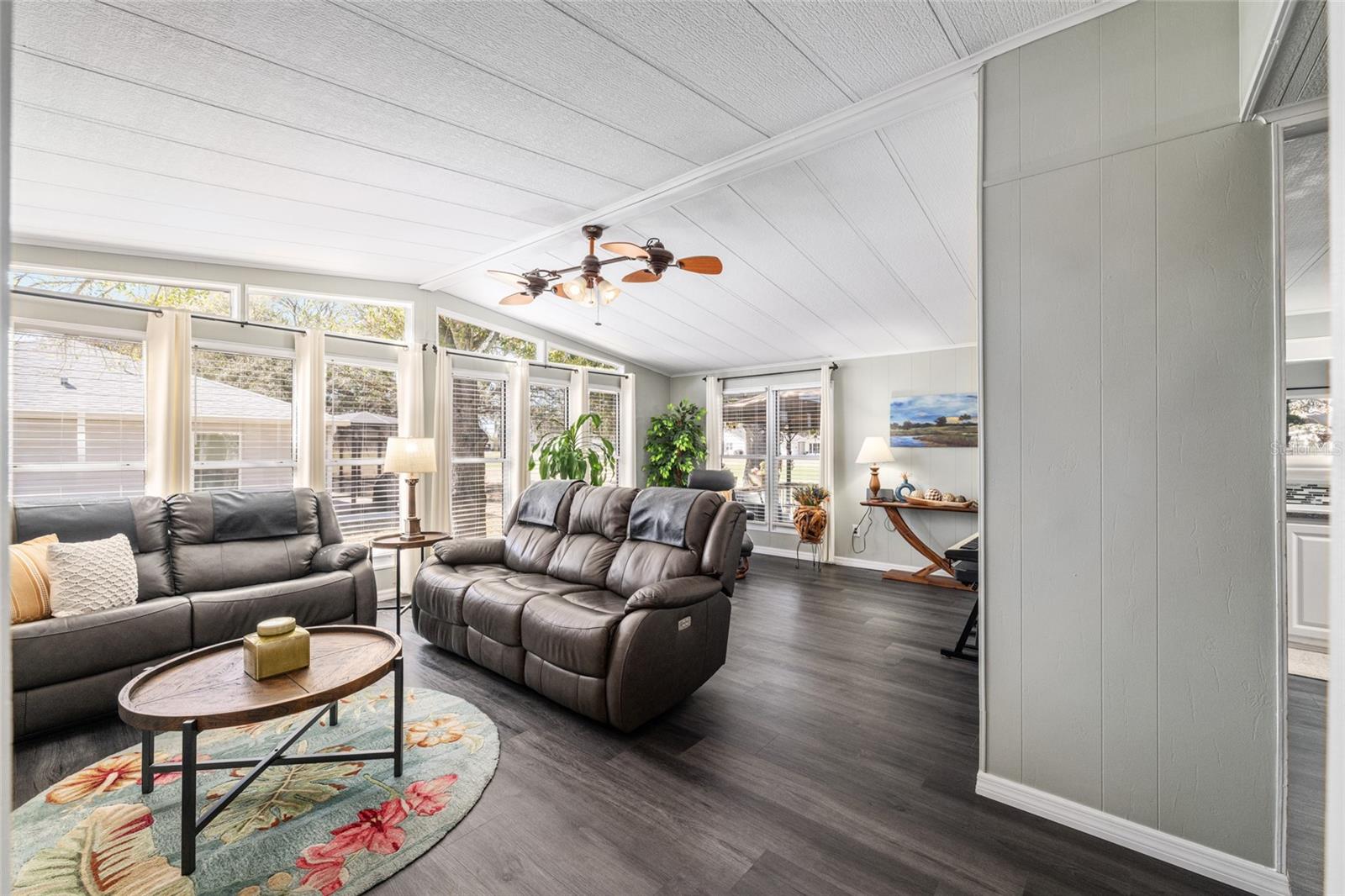 Image 21 of 47 For 1805 Kaufman Circle