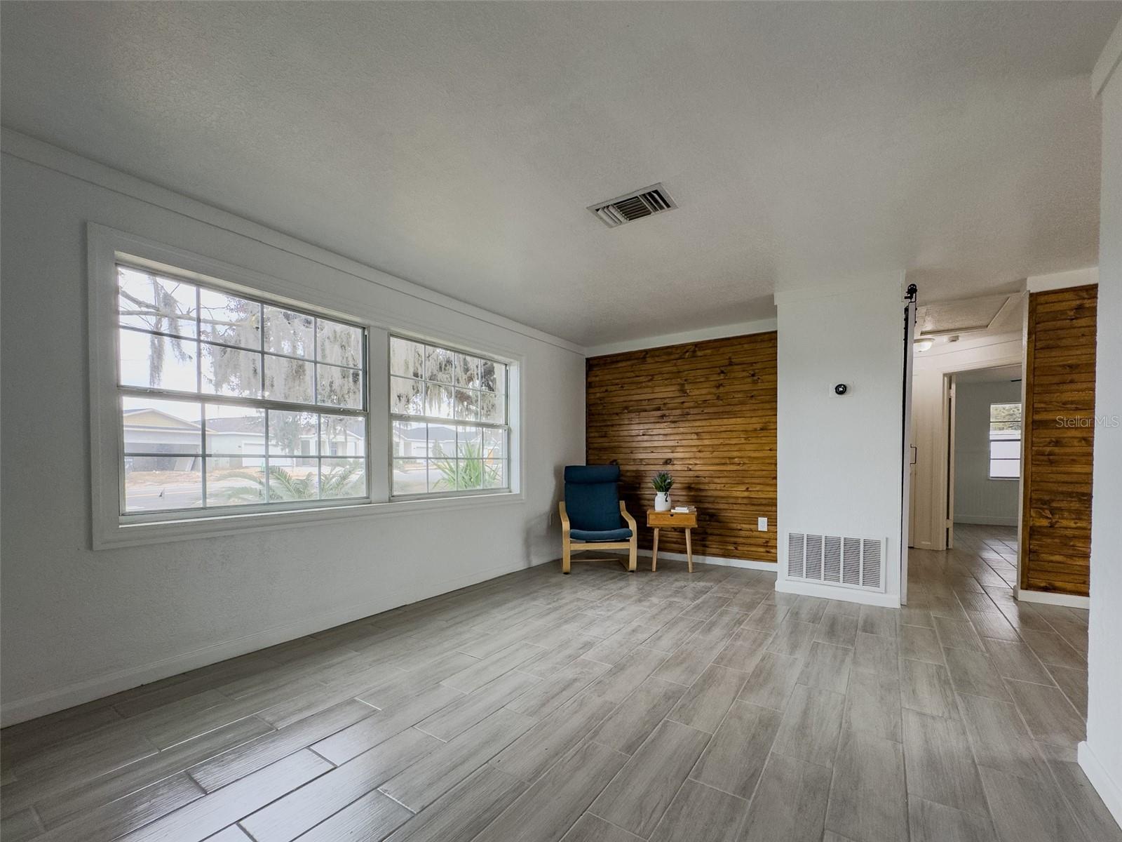 Image 6 of 34 For 1047 Clay Boulevard