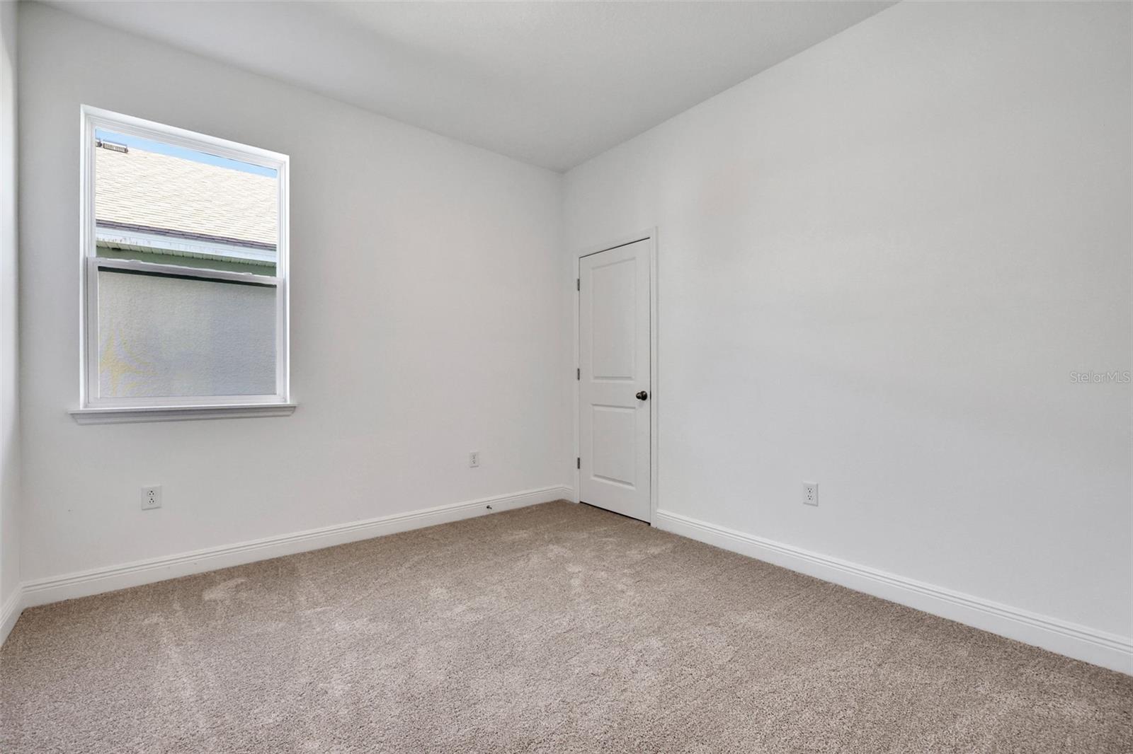 Image 10 of 36 For 5011 Firebush Drive