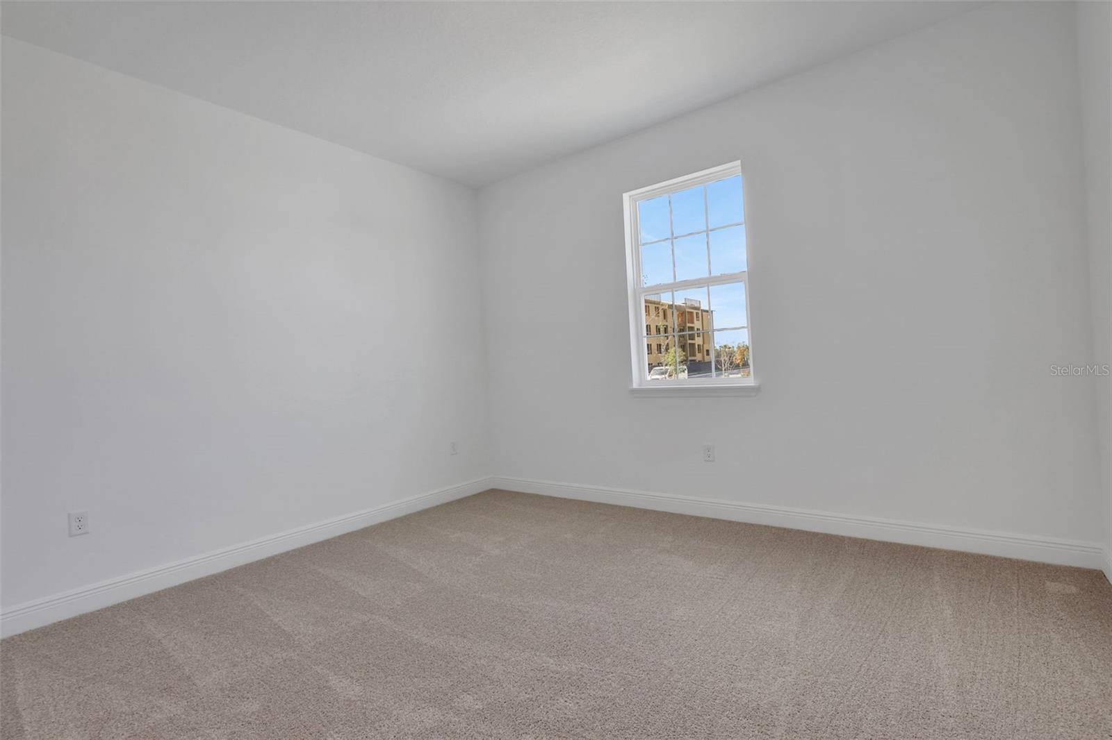 Image 13 of 36 For 5011 Firebush Drive