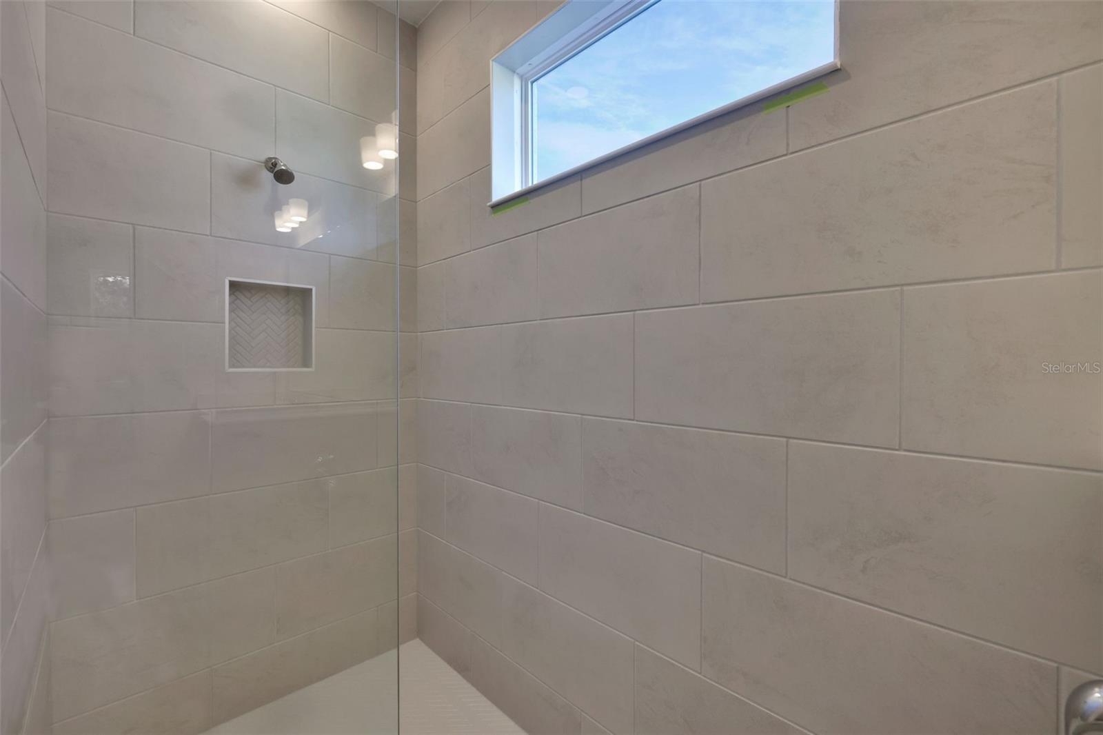 Image 22 of 36 For 5011 Firebush Drive