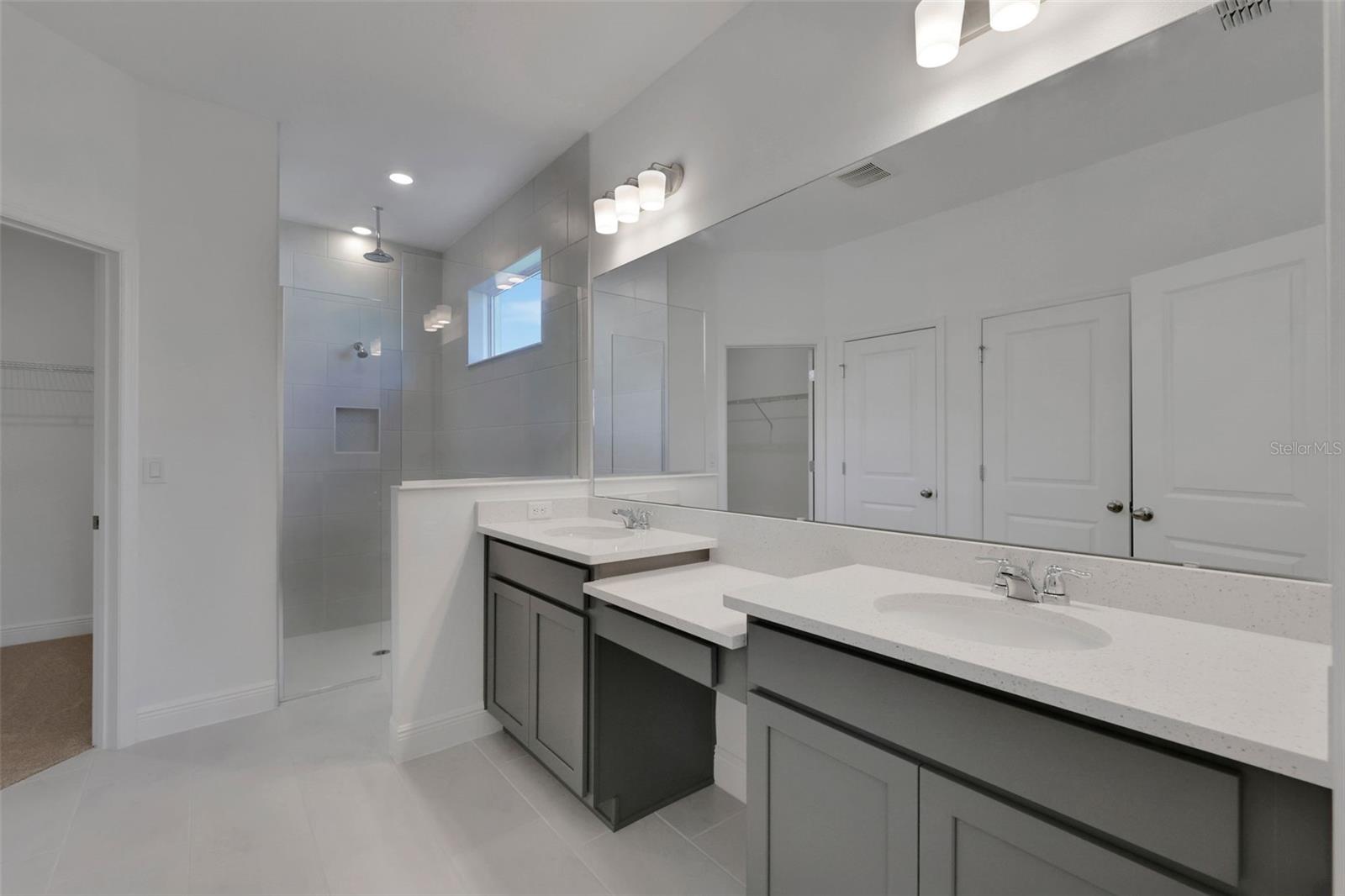 Image 23 of 36 For 5011 Firebush Drive