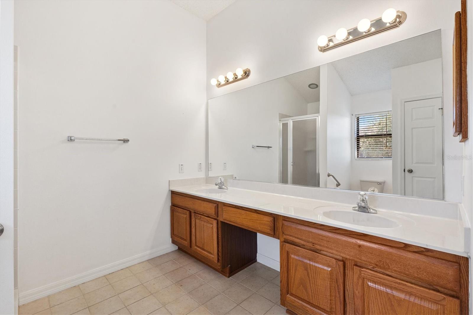 Image 19 of 40 For 1918 Armondo Drive