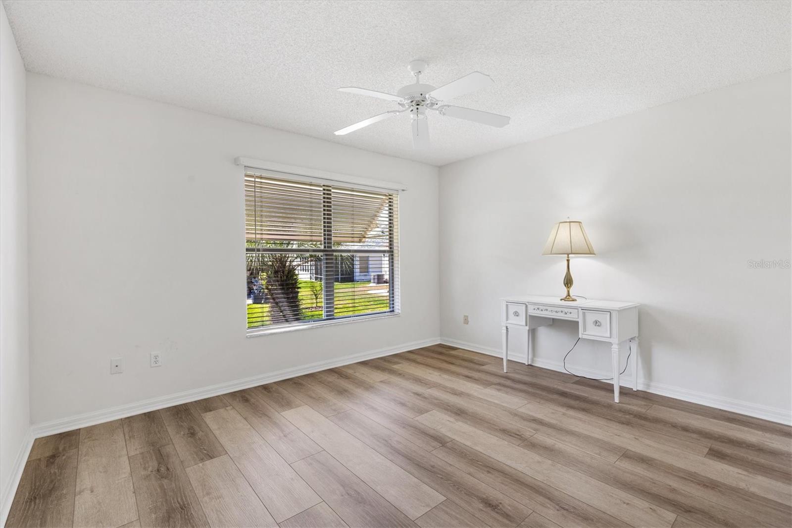 Image 20 of 40 For 1918 Armondo Drive