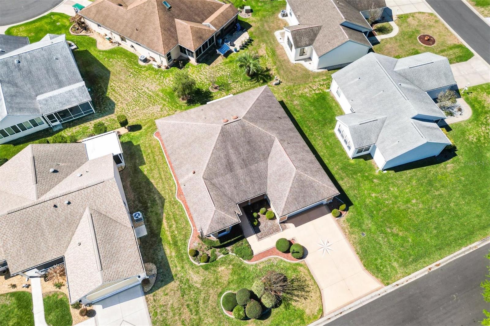 Image 33 of 40 For 1918 Armondo Drive