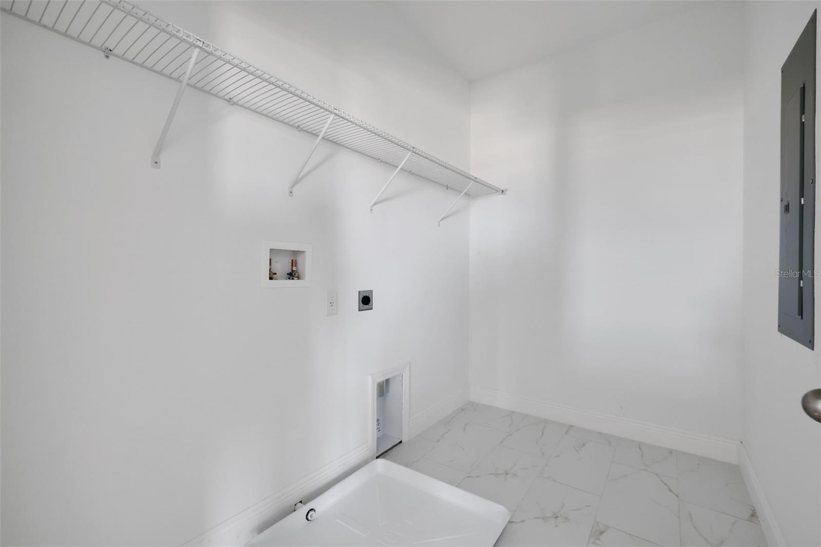 Image 26 of 47 For 5391 Nickerbean Street