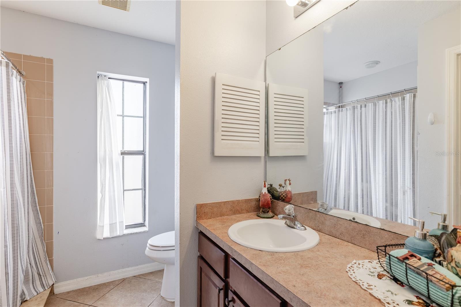 Image 39 of 60 For 4530 Treasure Cay Road