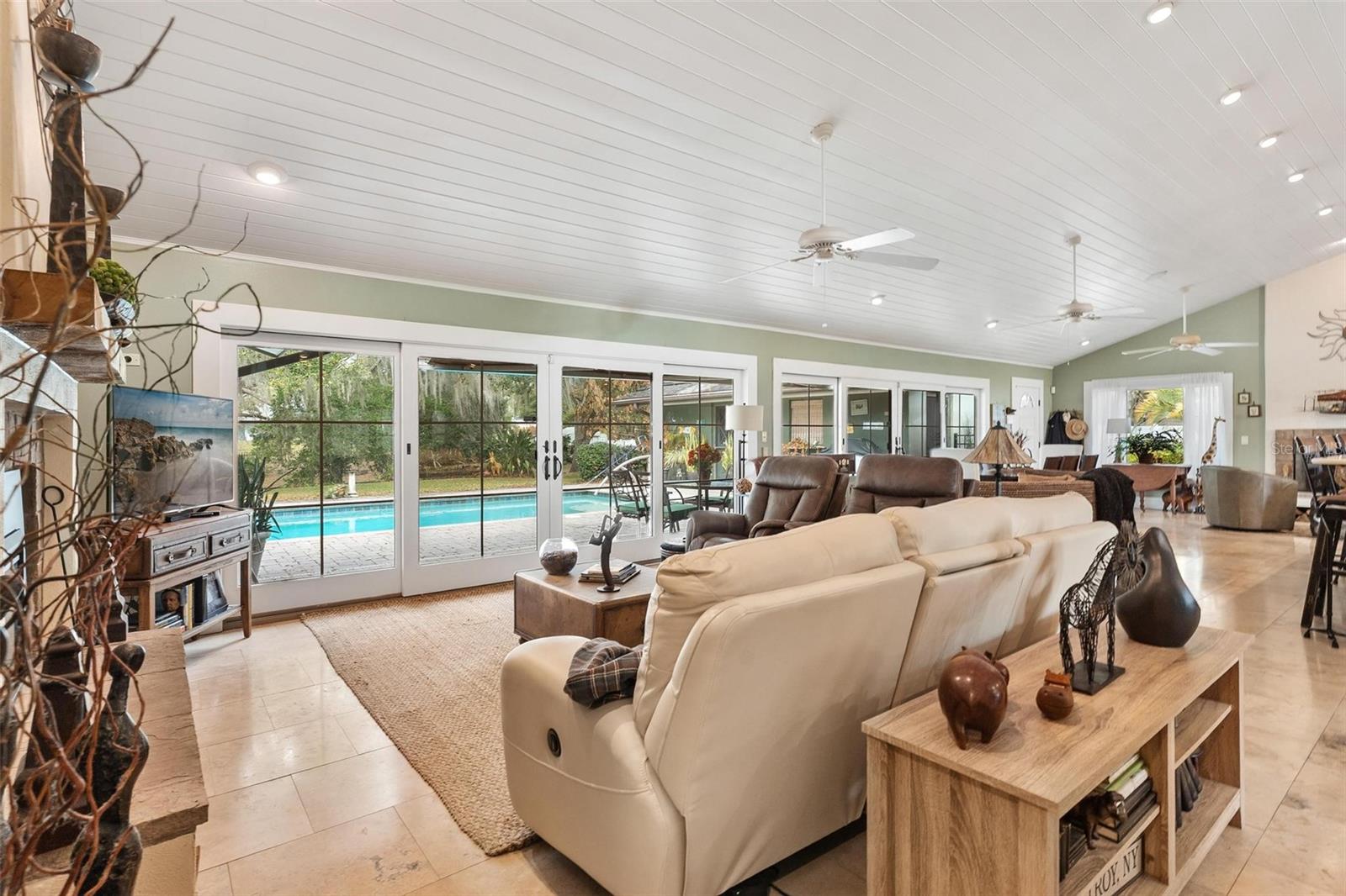 Image 10 of 69 For 9175 Silver Lake Drive