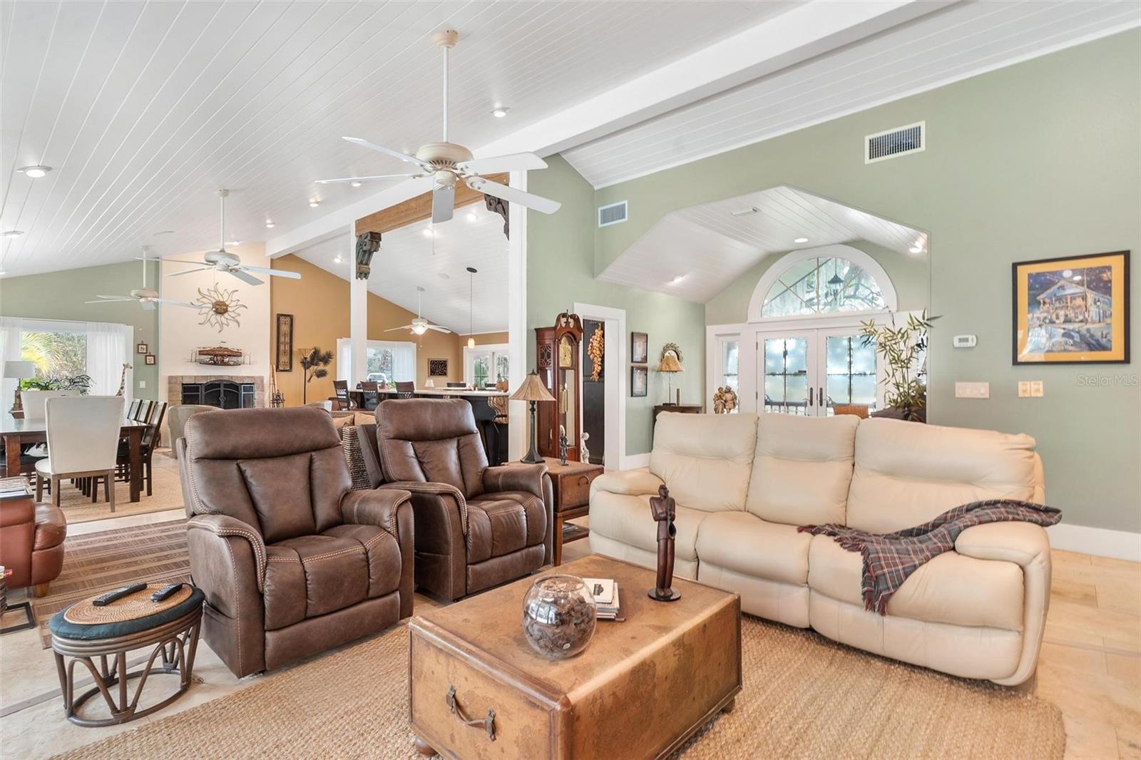 Image 11 of 69 For 9175 Silver Lake Drive