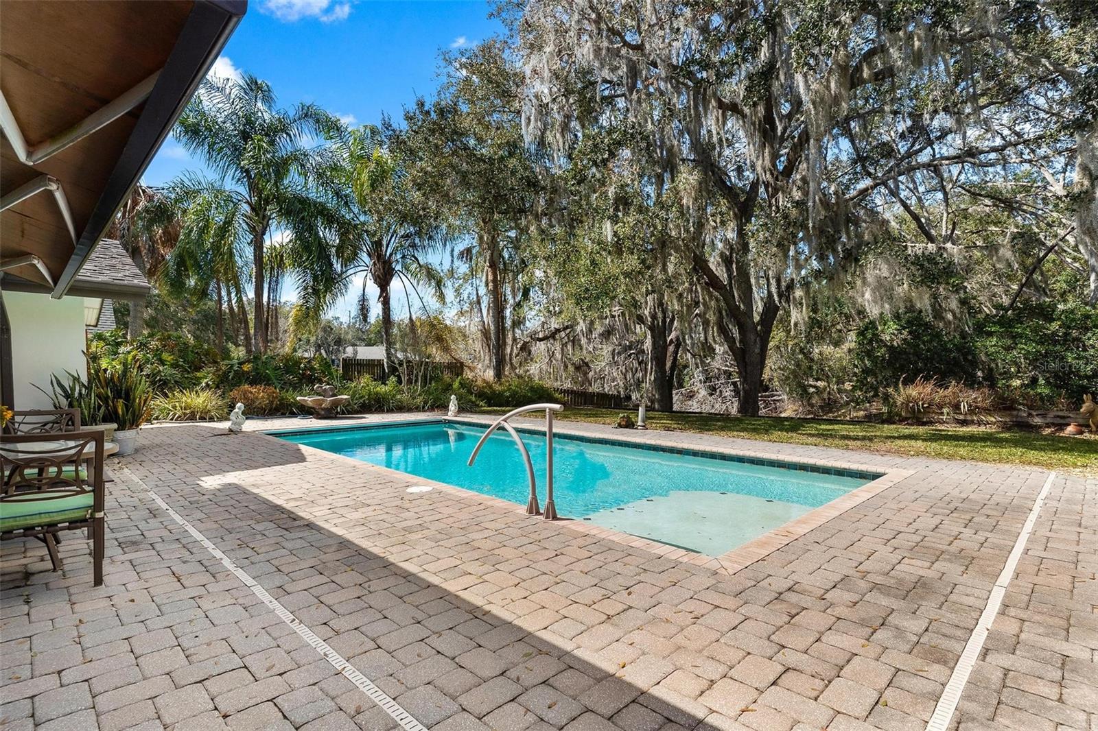 Image 46 of 69 For 9175 Silver Lake Drive