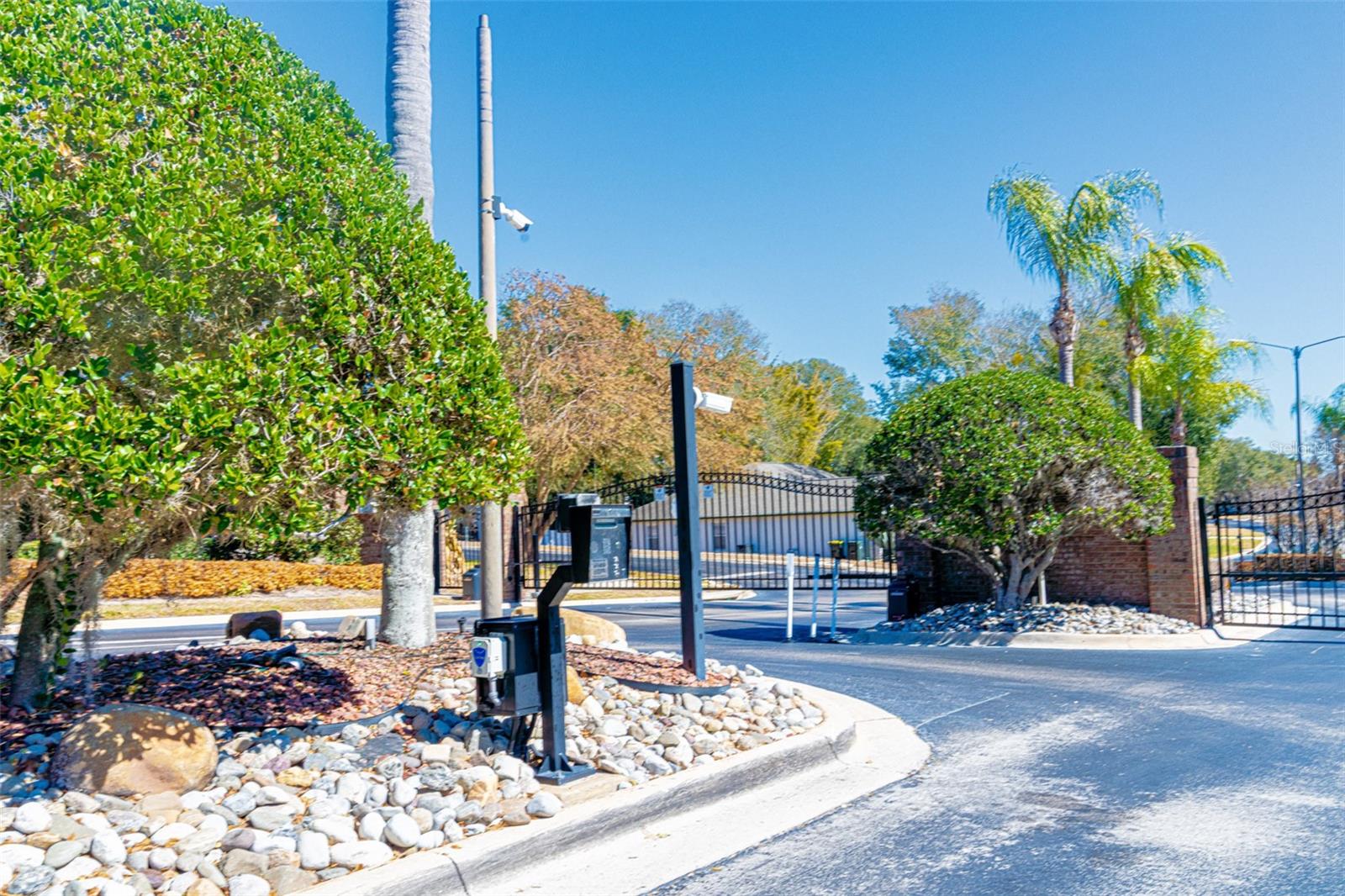 Image 10 of 73 For 2716 Sunbury Street