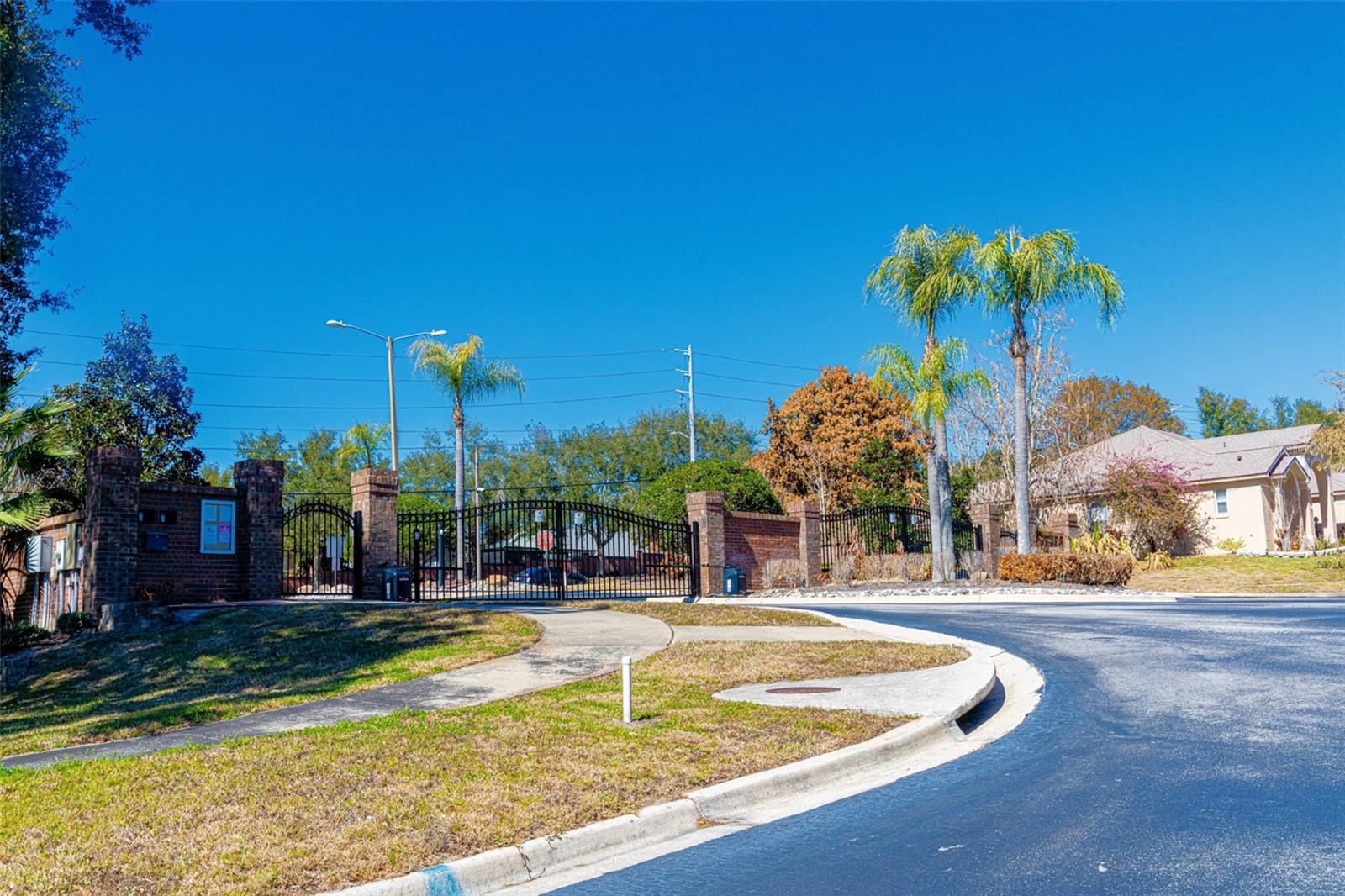 Image 11 of 73 For 2716 Sunbury Street