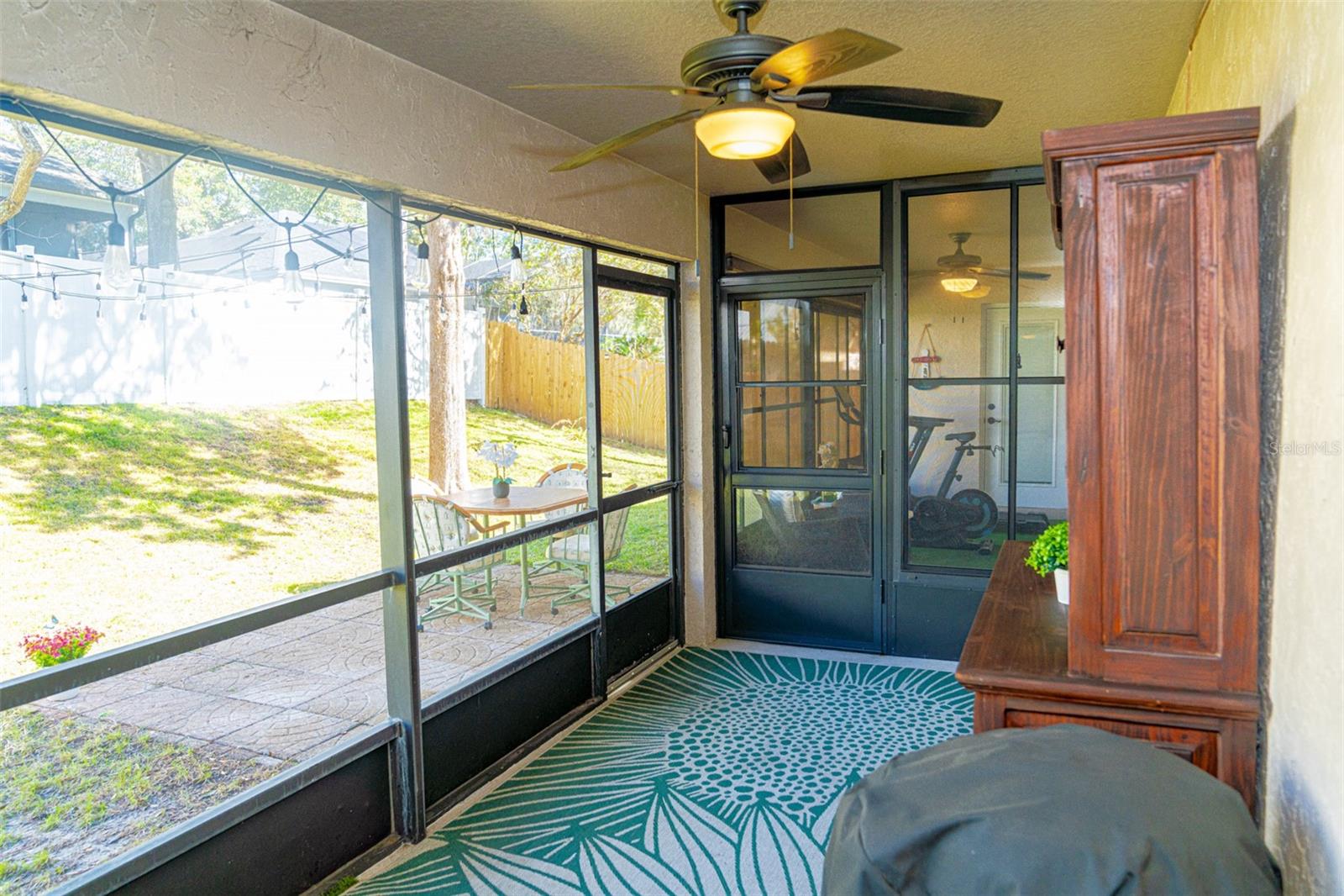 Image 23 of 73 For 2716 Sunbury Street