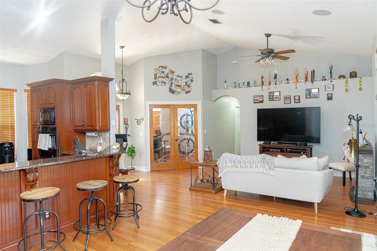 Image 30 of 73 For 2716 Sunbury Street