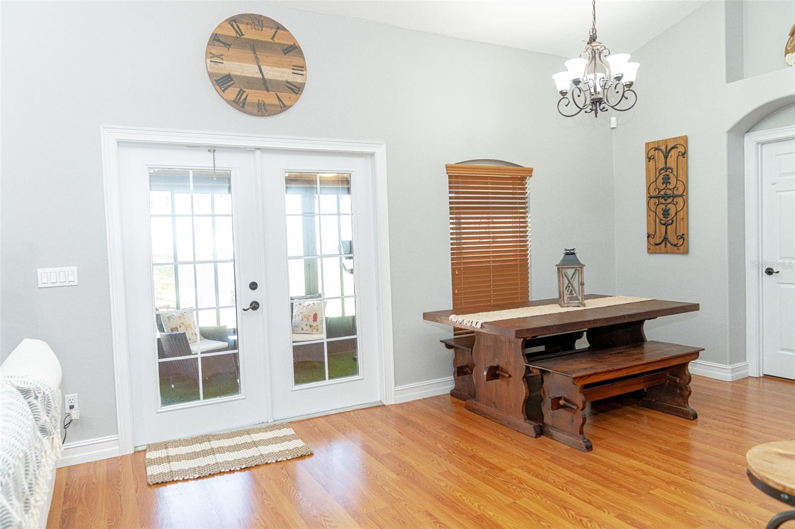 Image 34 of 73 For 2716 Sunbury Street