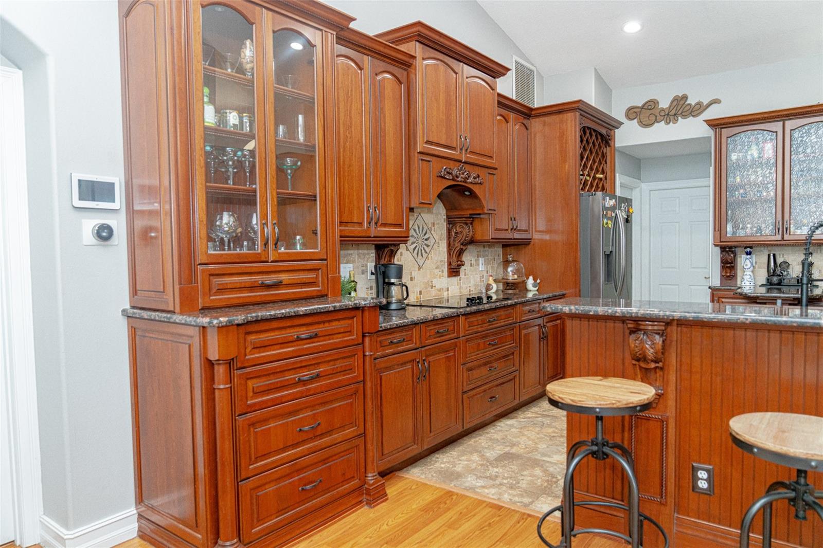 Image 37 of 73 For 2716 Sunbury Street