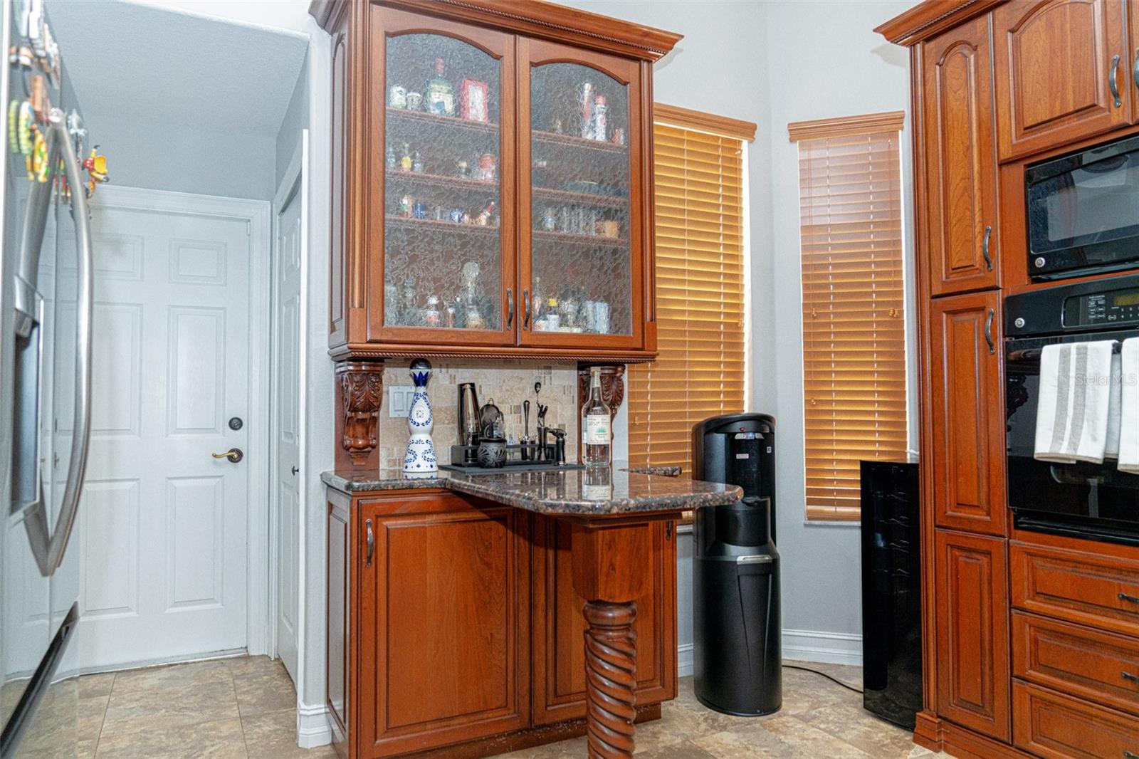 Image 39 of 73 For 2716 Sunbury Street