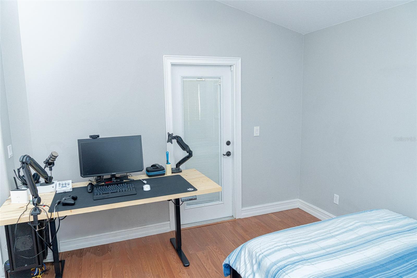 Image 49 of 73 For 2716 Sunbury Street