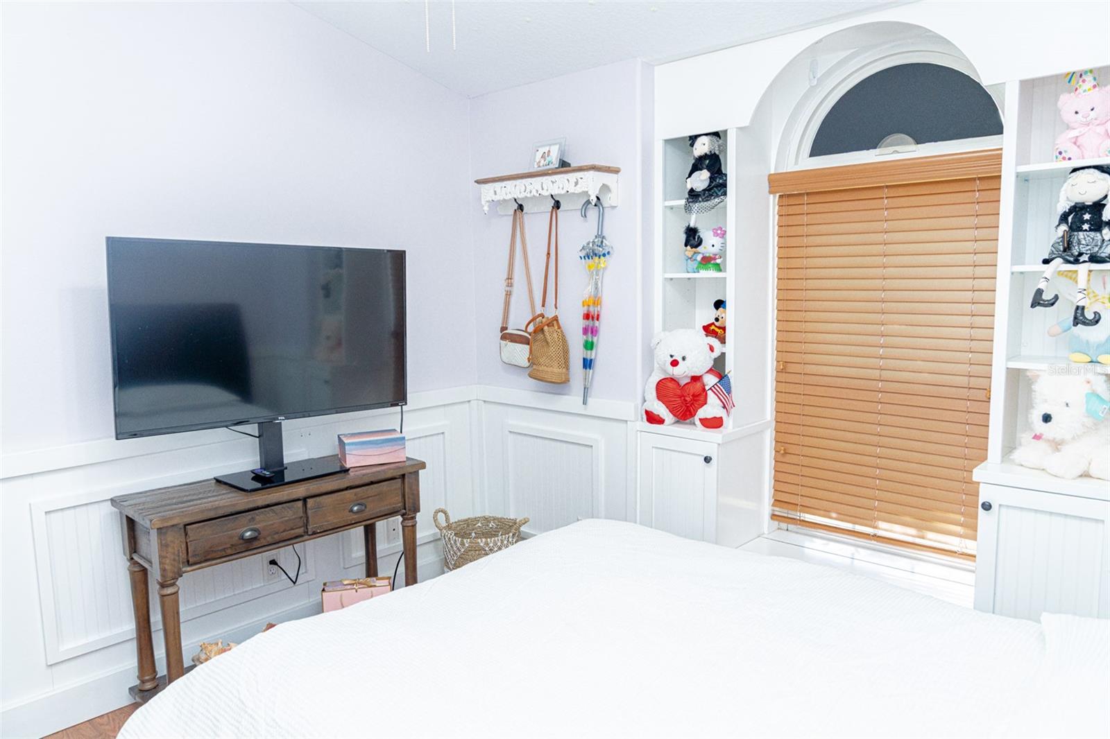 Image 61 of 73 For 2716 Sunbury Street