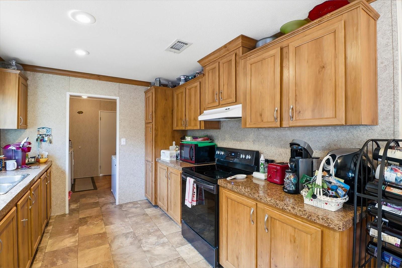 Image 11 of 47 For 8645 Ural Point