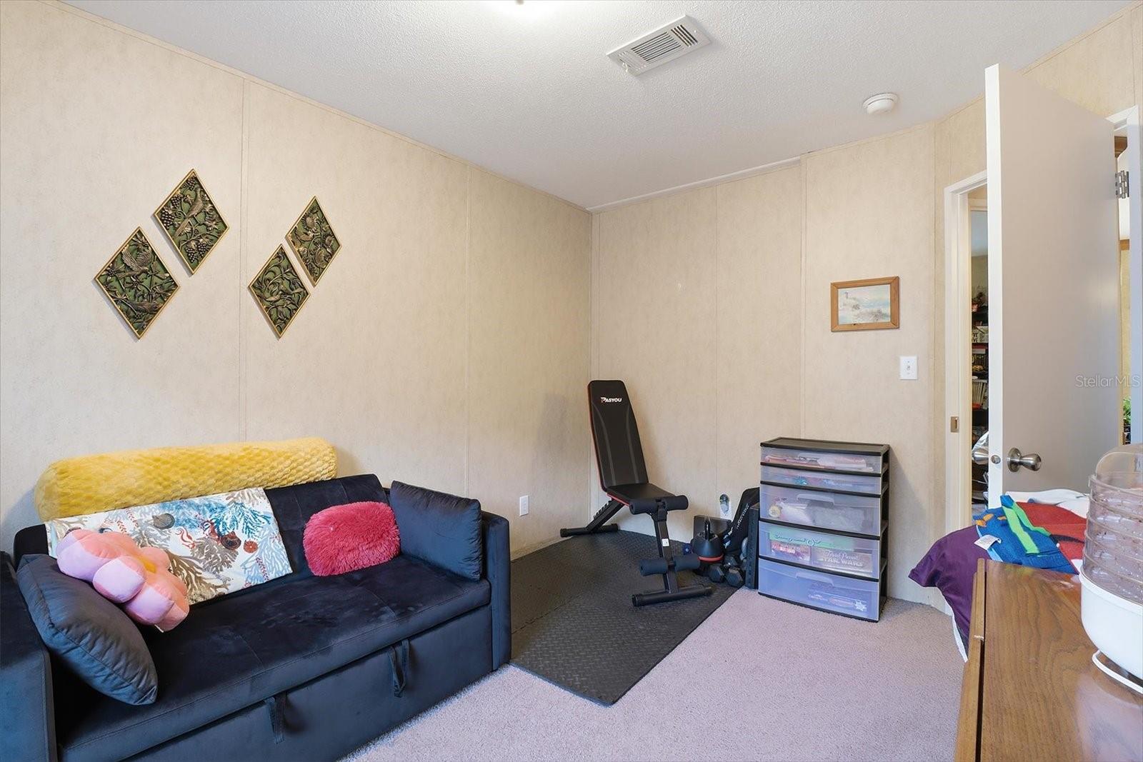 Image 16 of 47 For 8645 Ural Point