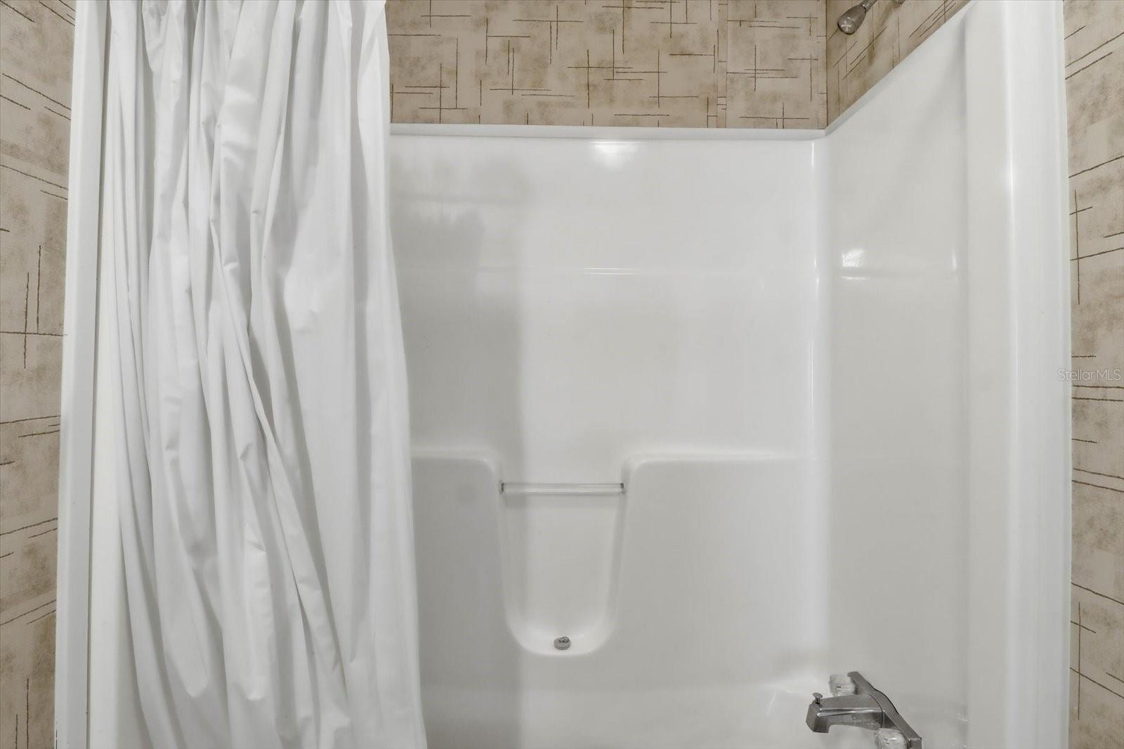 Image 18 of 47 For 8645 Ural Point