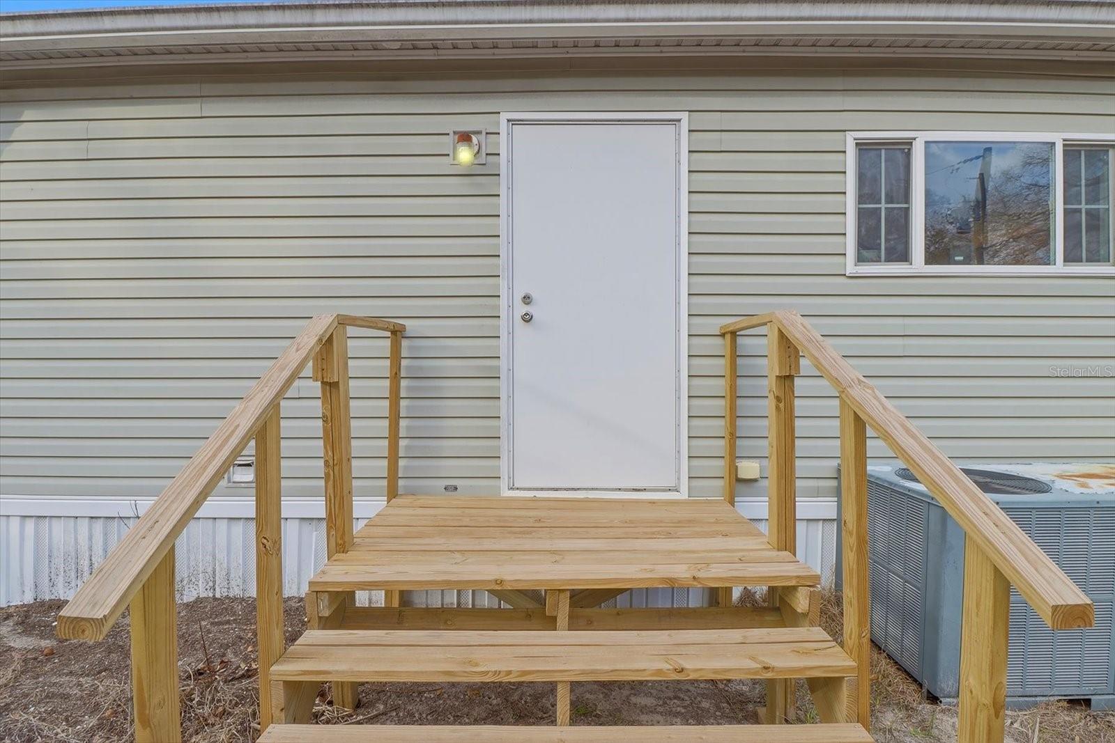 Image 28 of 47 For 8645 Ural Point