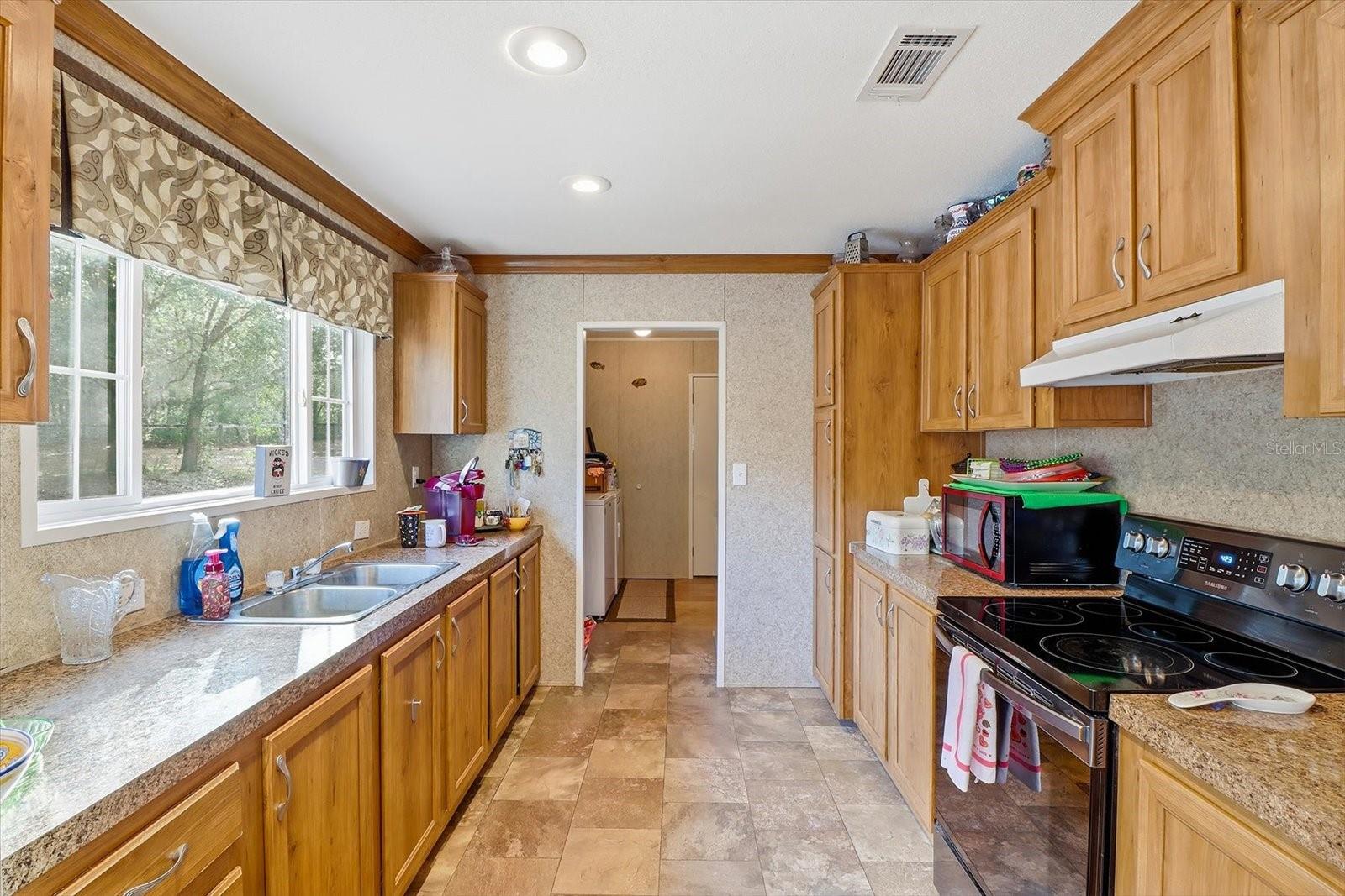 Image 9 of 47 For 8645 Ural Point