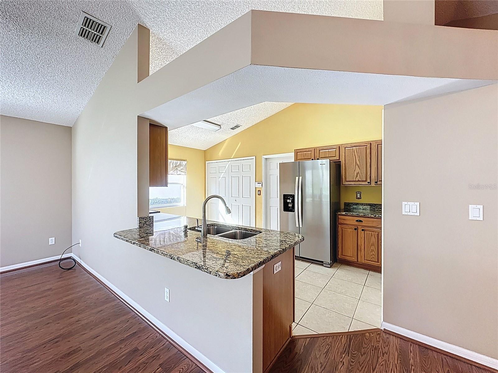 Image 15 of 70 For 3513 Rollingbrook Street