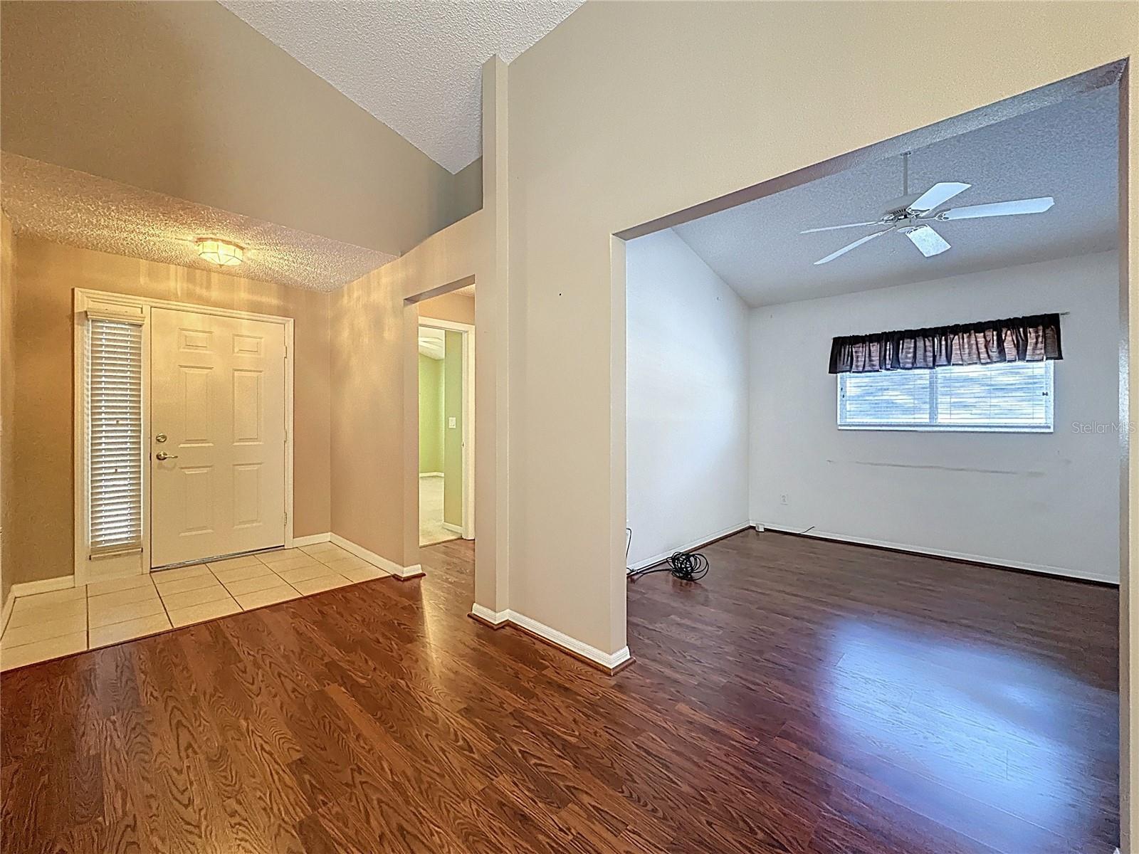 Image 5 of 70 For 3513 Rollingbrook Street