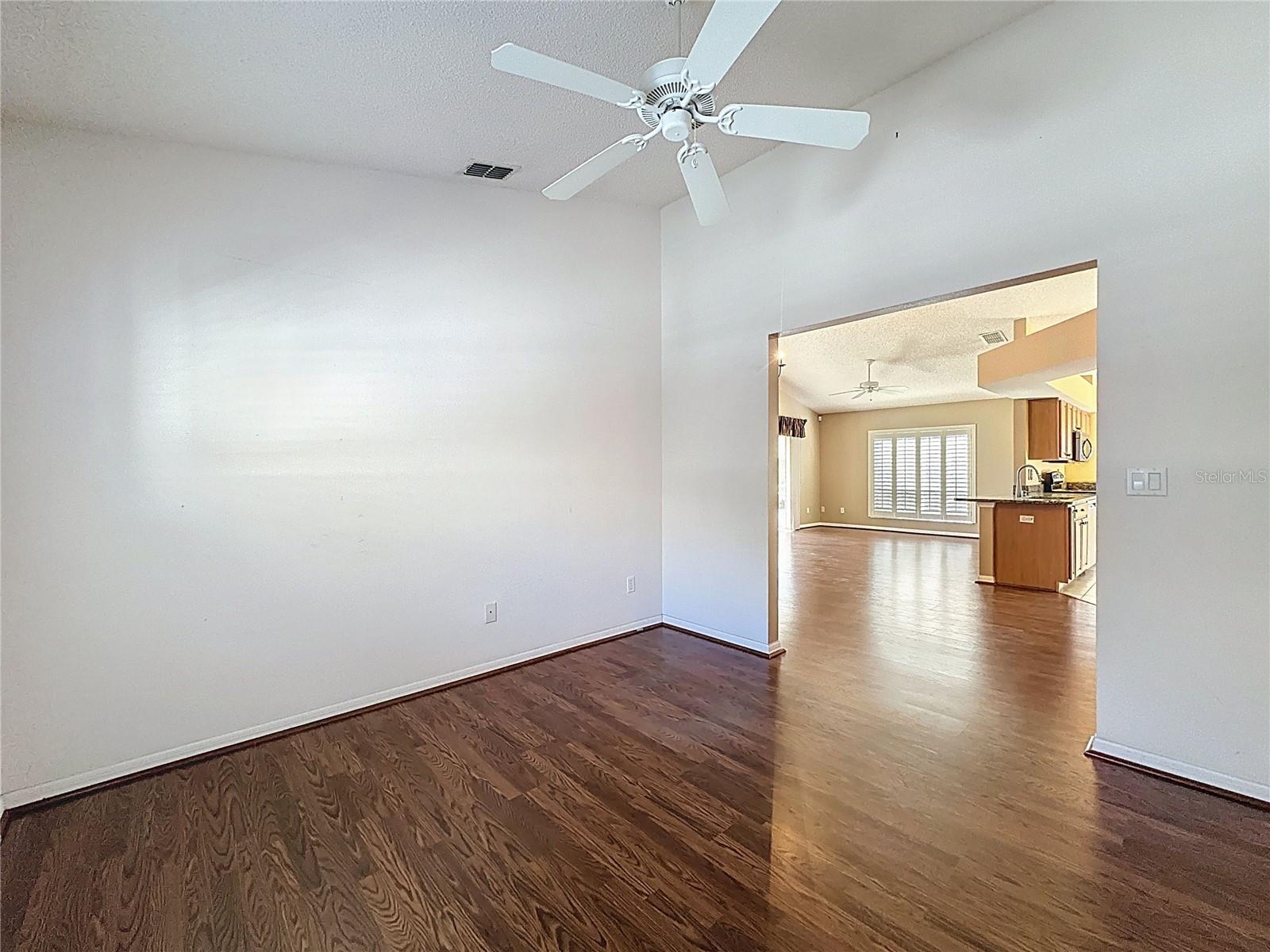 Image 9 of 70 For 3513 Rollingbrook Street