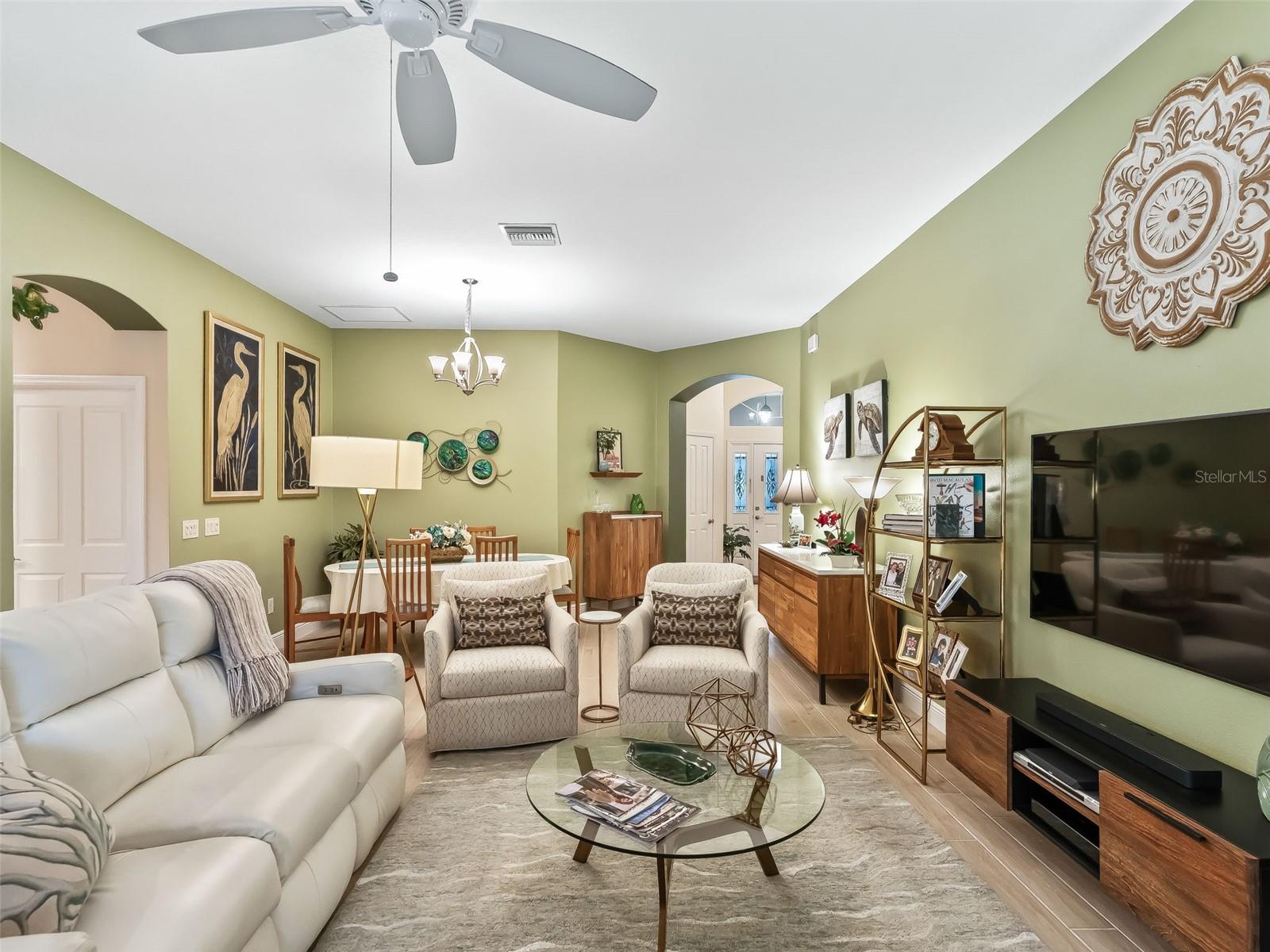 Listing photo id 11 for 1776 Wax Berry Court