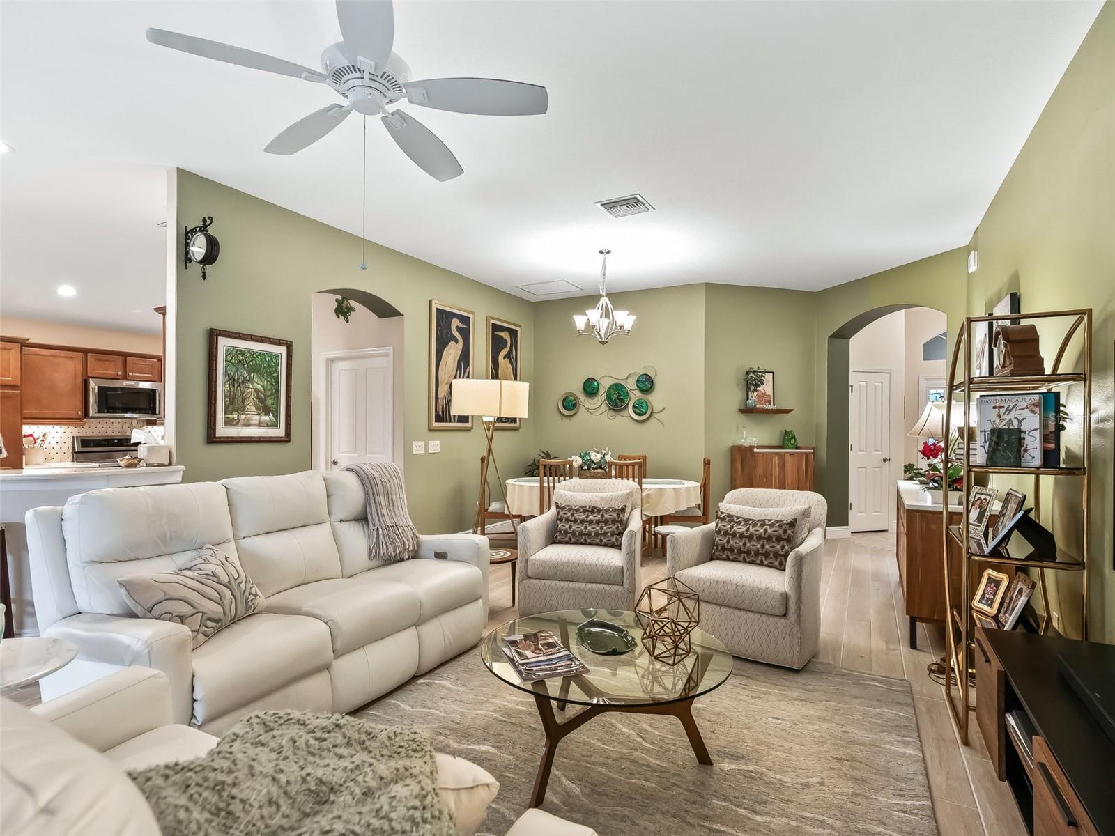 Listing photo id 12 for 1776 Wax Berry Court