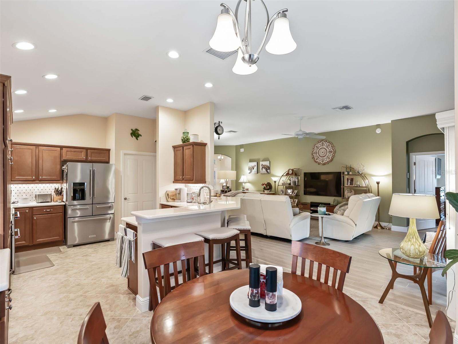 Listing photo id 18 for 1776 Wax Berry Court