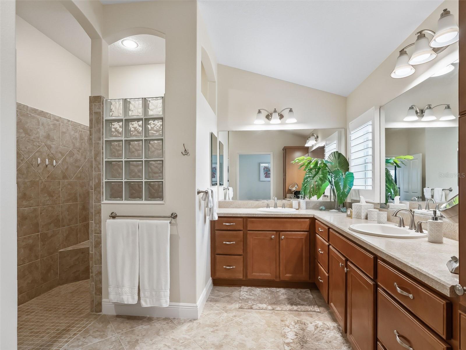 Listing photo id 28 for 1776 Wax Berry Court