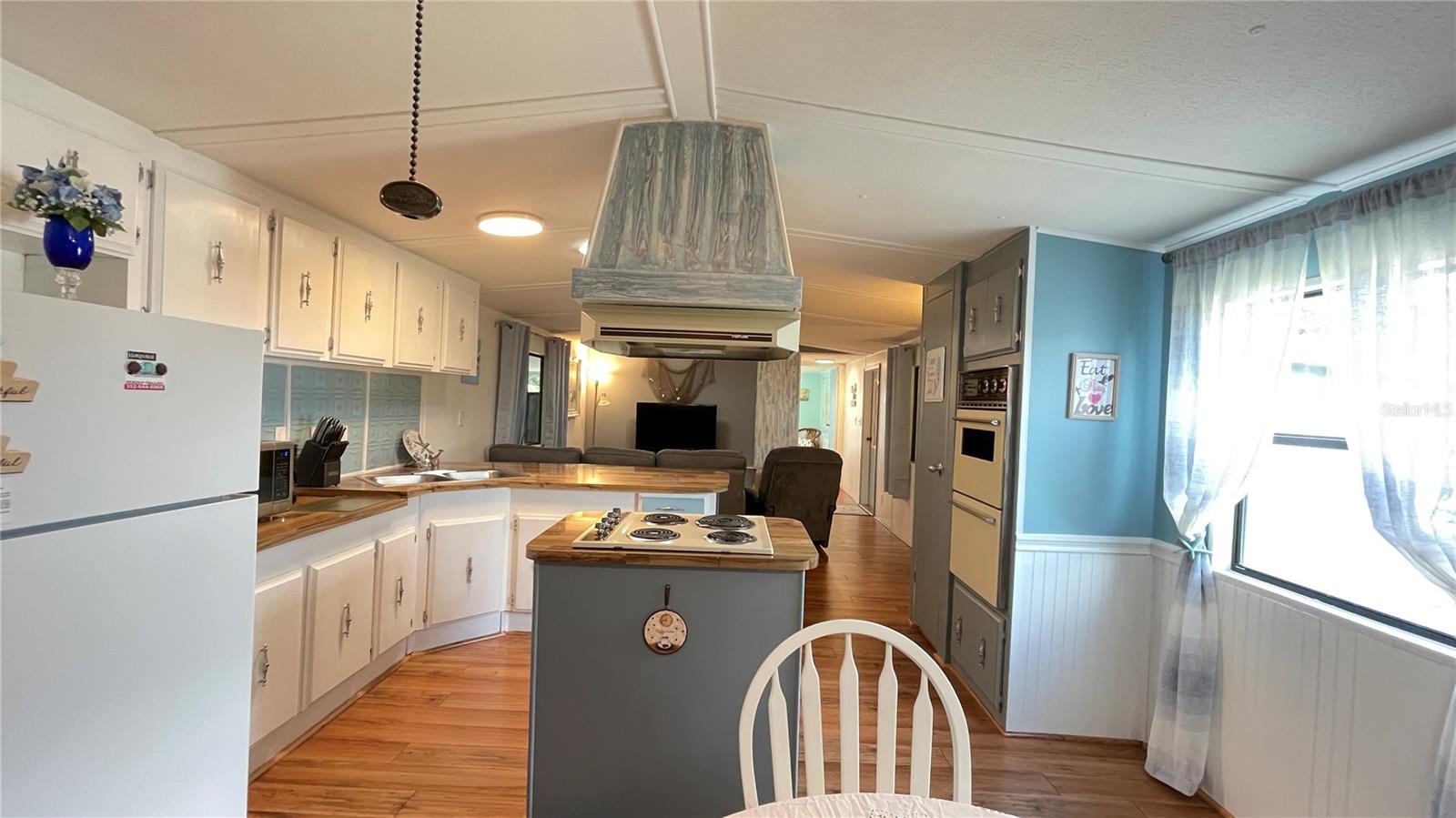 Image 12 of 38 For 1214 Dustin Drive