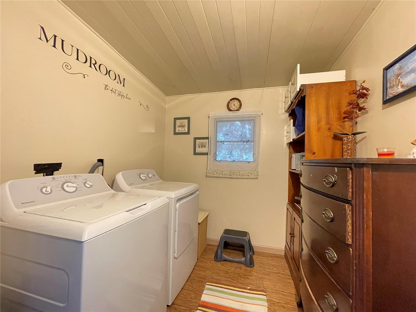 Image 34 of 38 For 1214 Dustin Drive