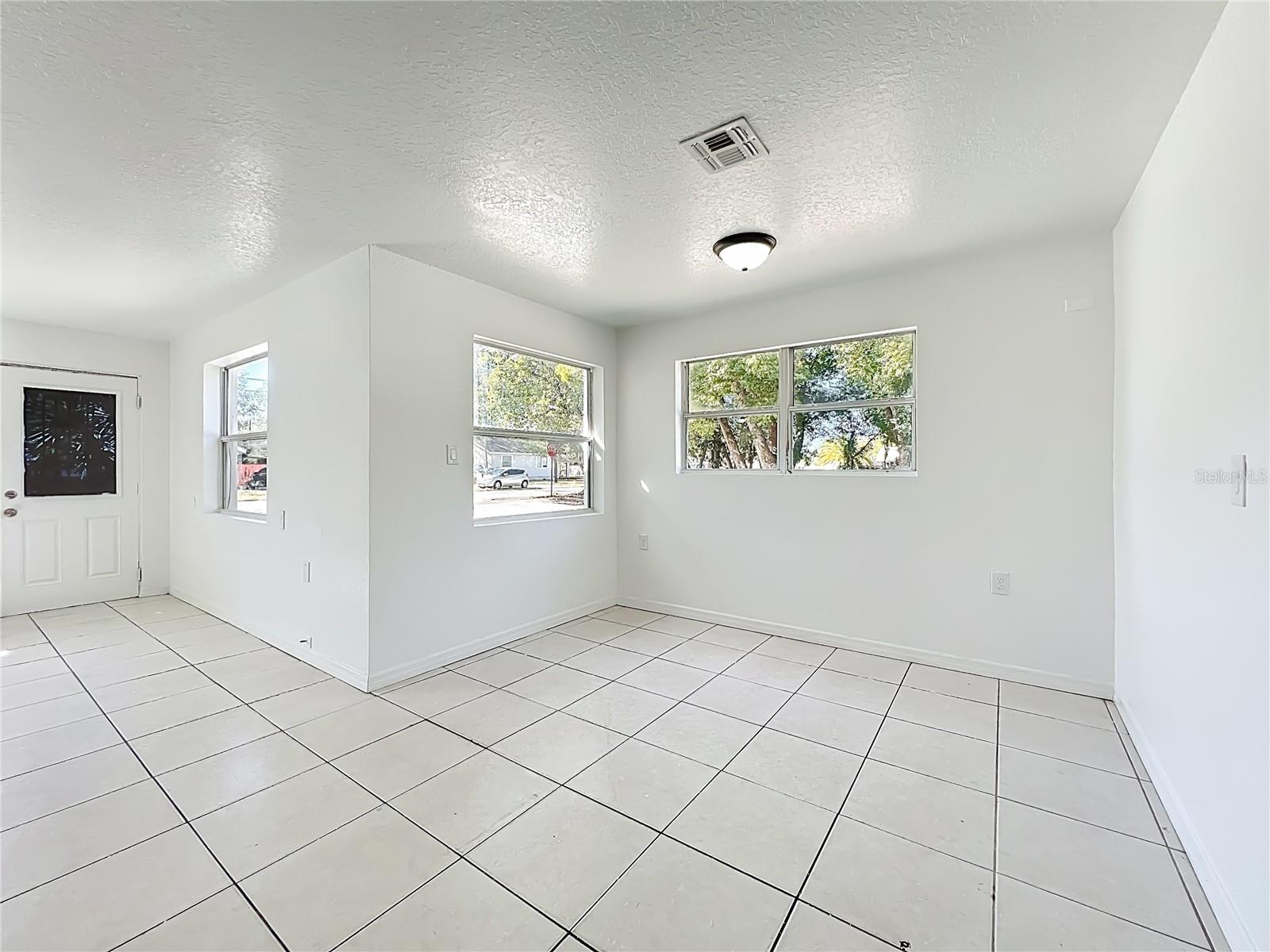 Image 14 of 74 For 301 Atwater Avenue