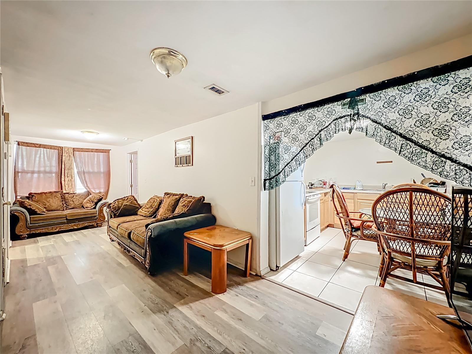 Image 40 of 74 For 301 Atwater Avenue