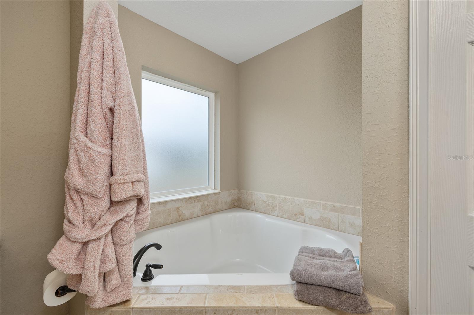 Image 29 of 41 For 13653 51st Avenue