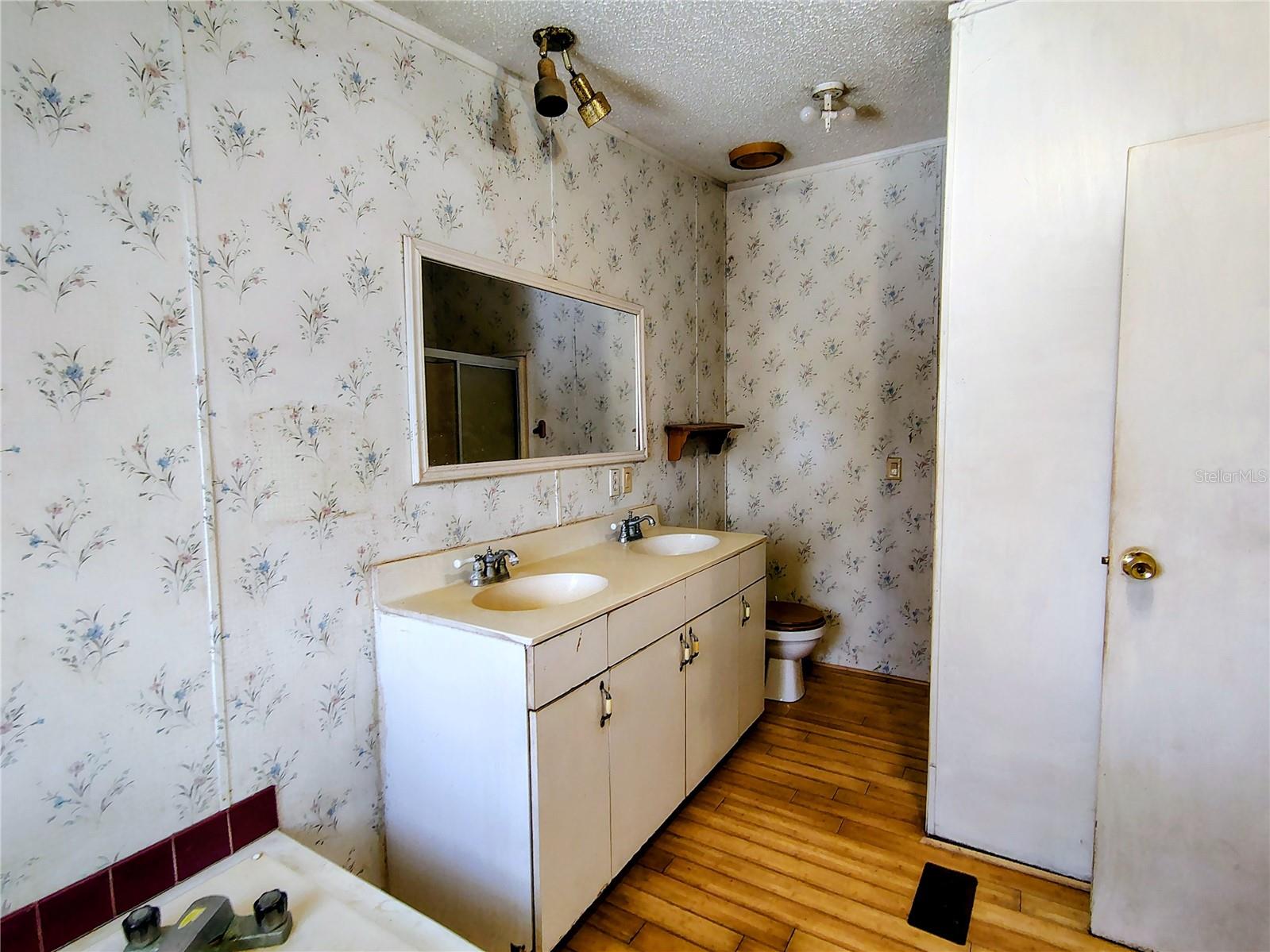 Image 18 of 54 For 14240 Sr 471