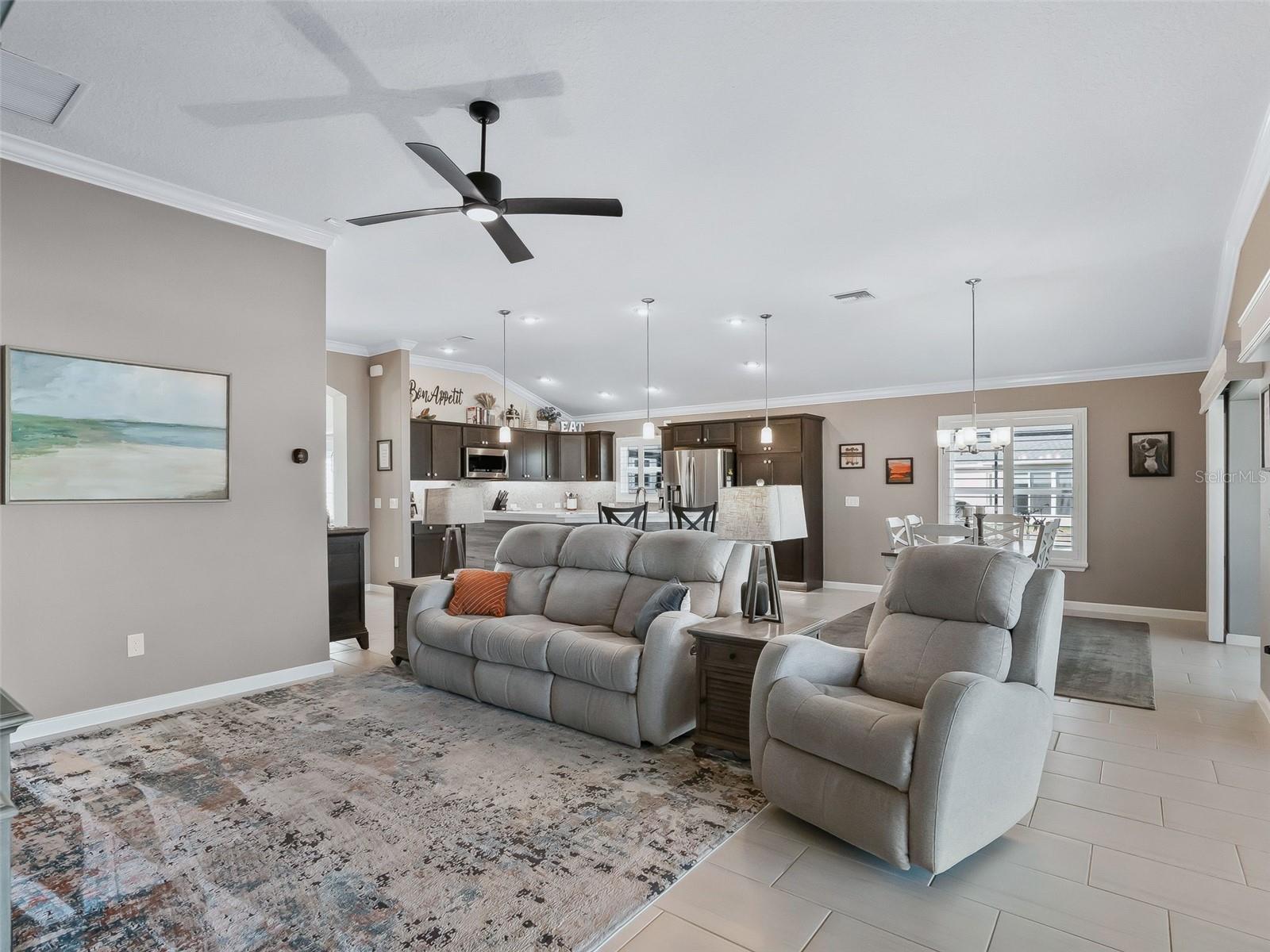 Image 15 of 39 For 5970 Sternemann Street