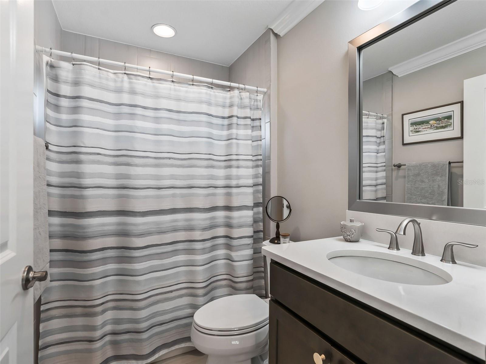 Image 31 of 39 For 5970 Sternemann Street