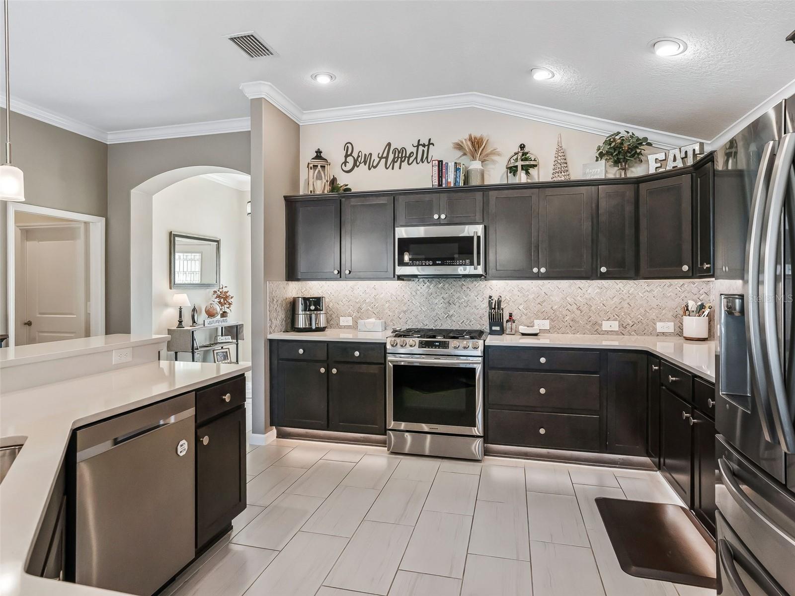 Image 8 of 39 For 5970 Sternemann Street